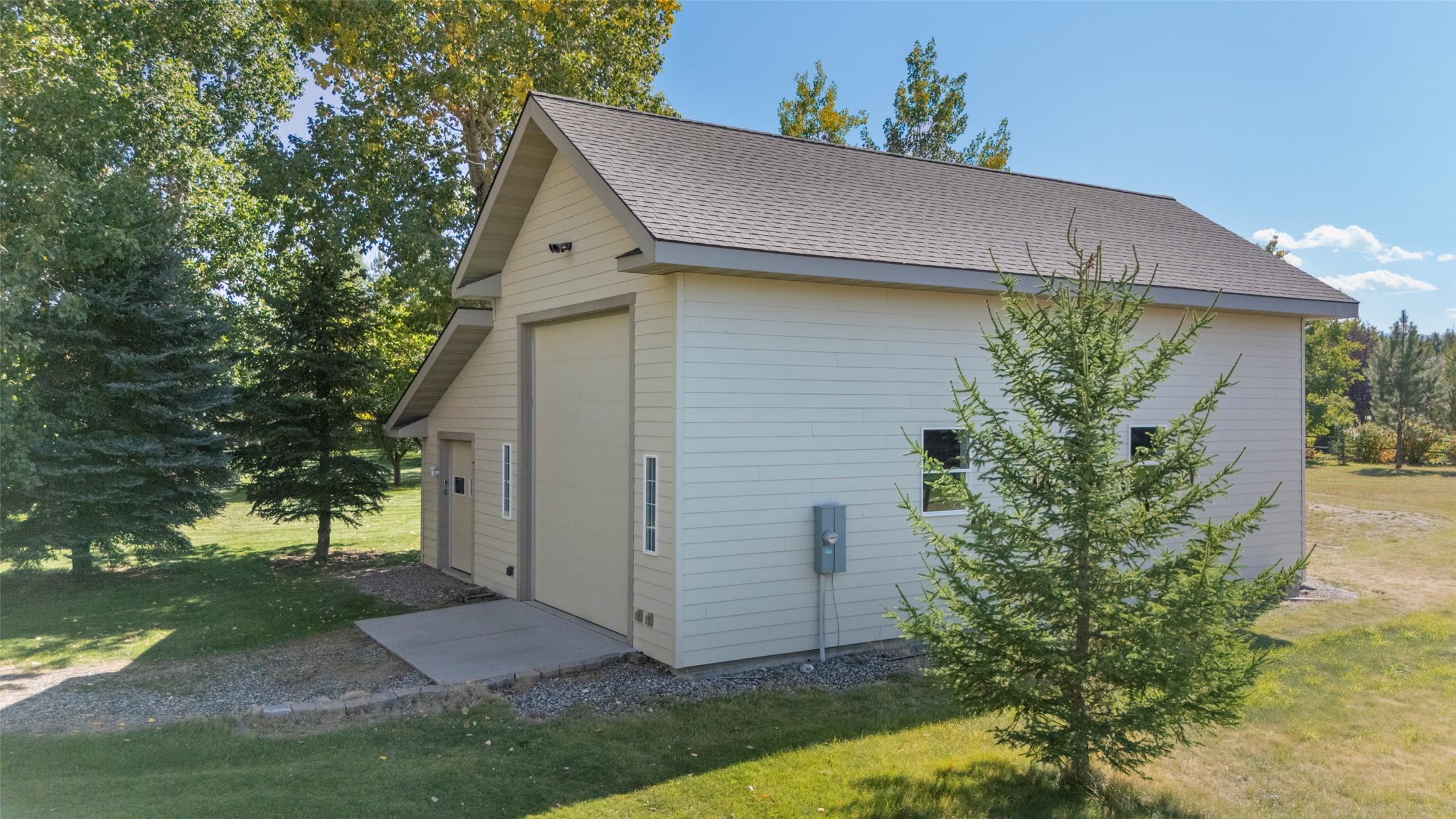 24 Legend Court Property Photo 22