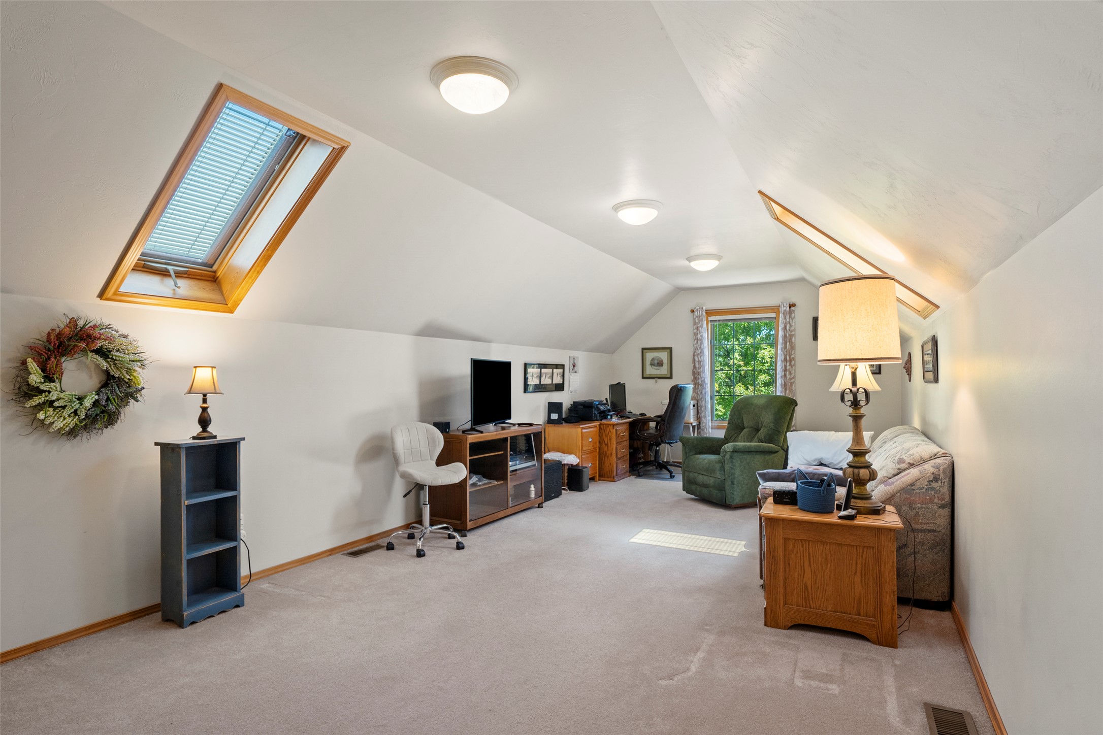 24 Legend Court Property Photo 71