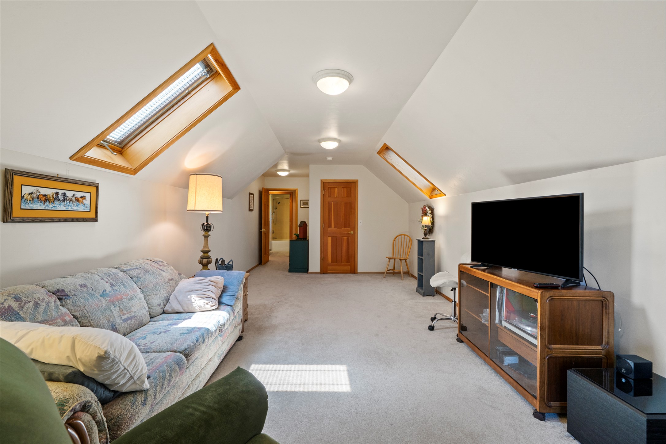 24 Legend Court Property Photo 73