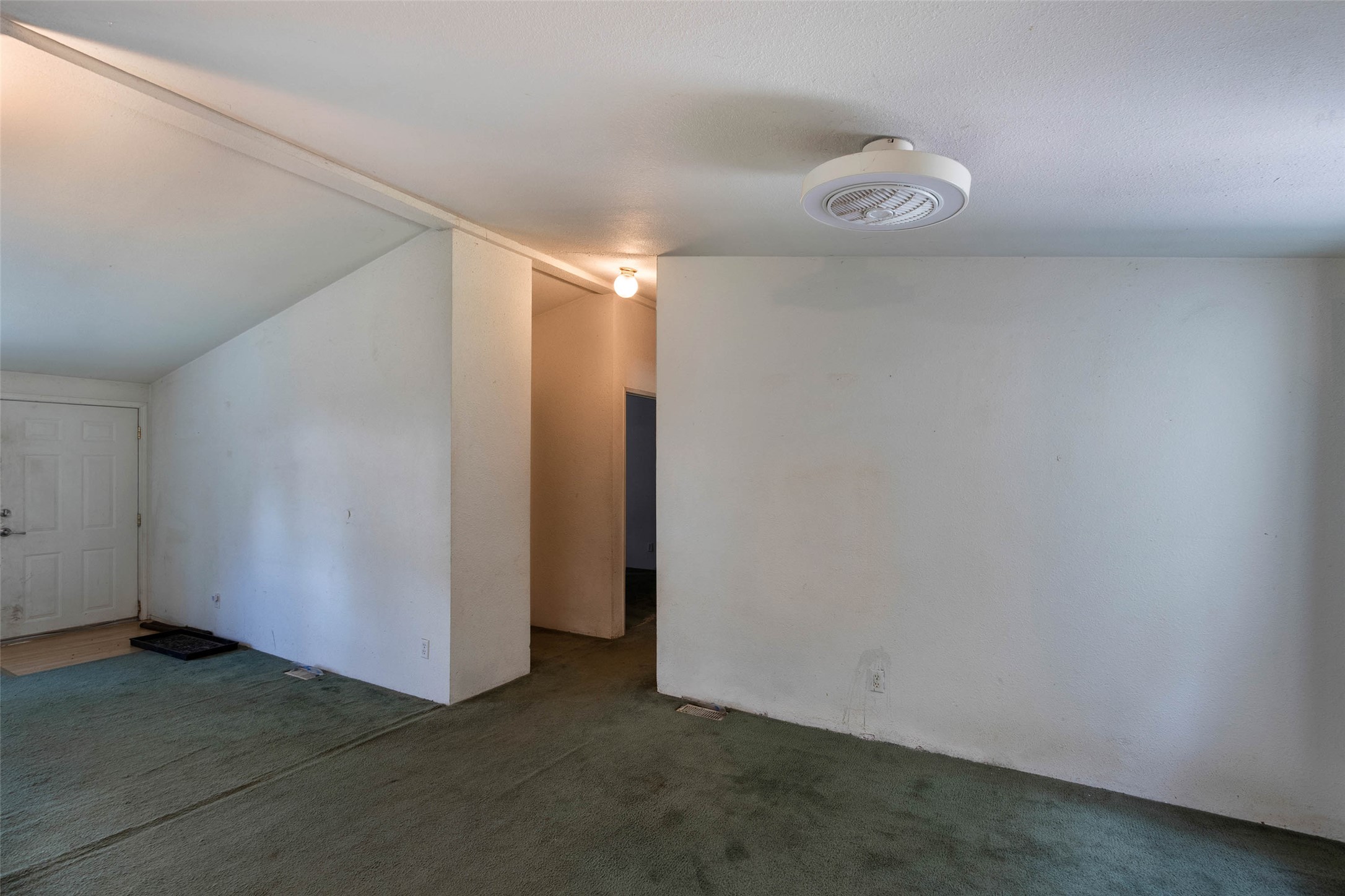 2 Rose Woods Lane Property Photo 12