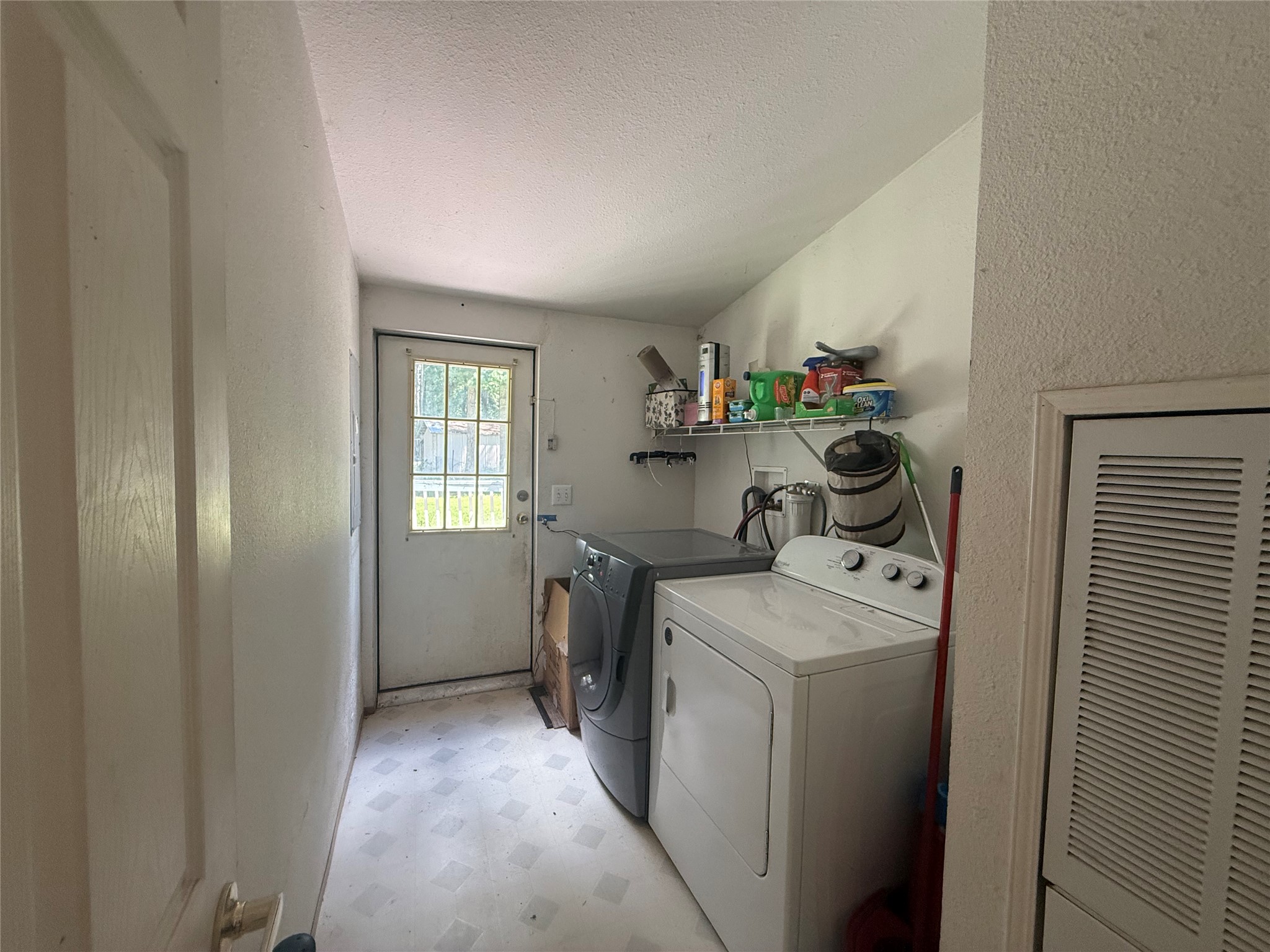 2 Rose Woods Lane Property Photo 17