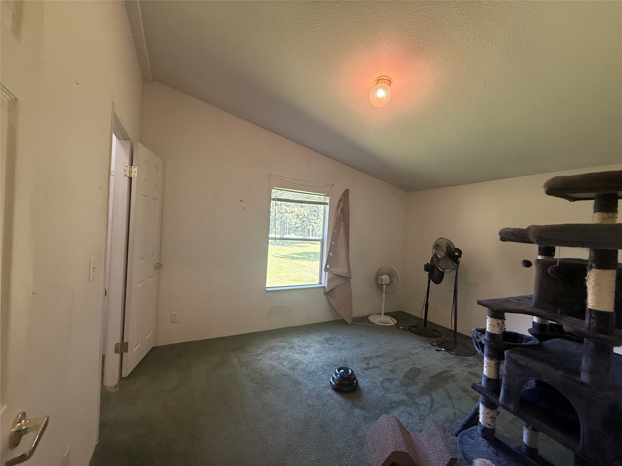 2 Rose Woods Lane Property Photo 18