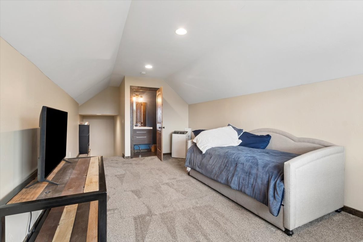 182 Taelor Road Property Photo 30