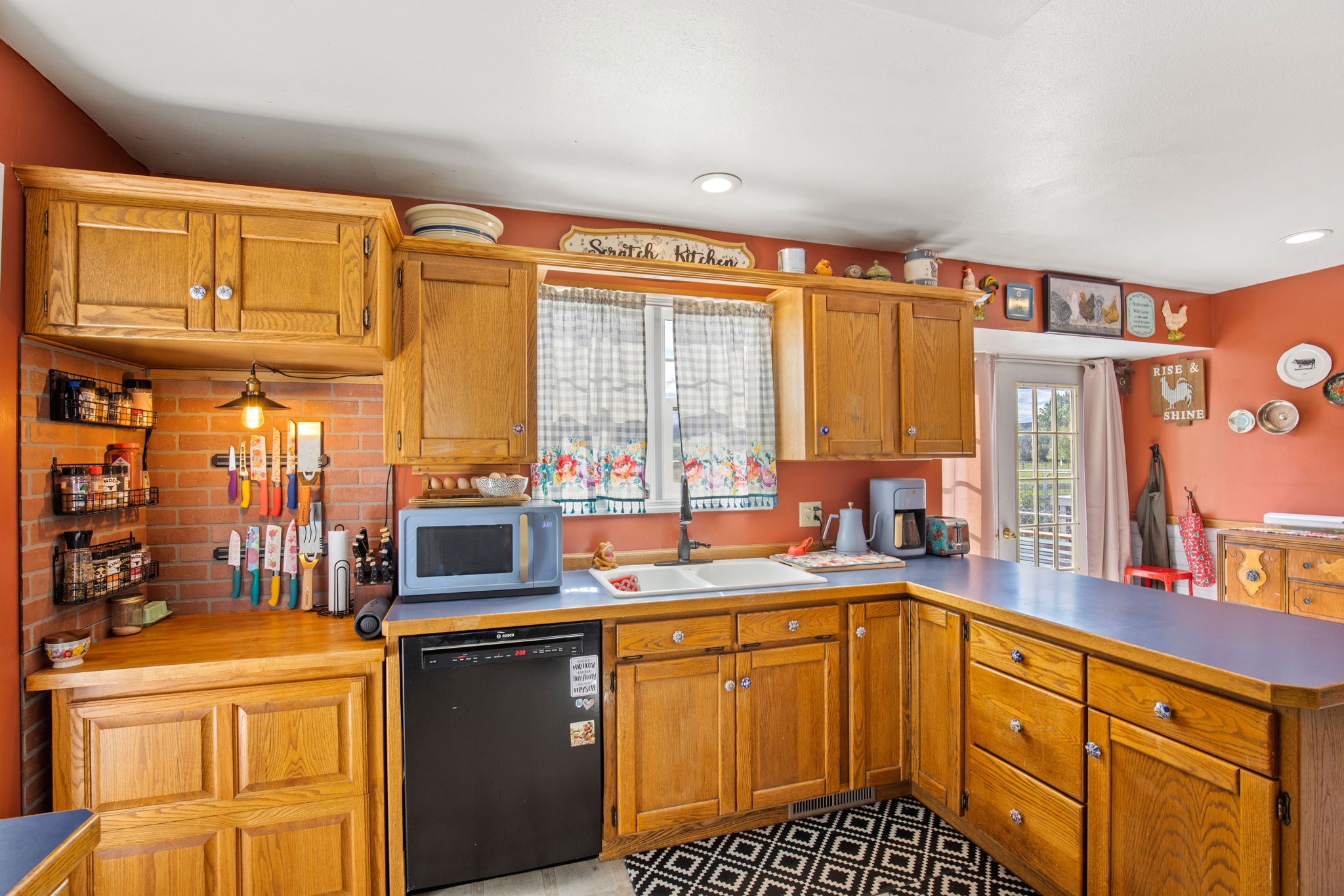 115 Sequist Street Property Photo 42