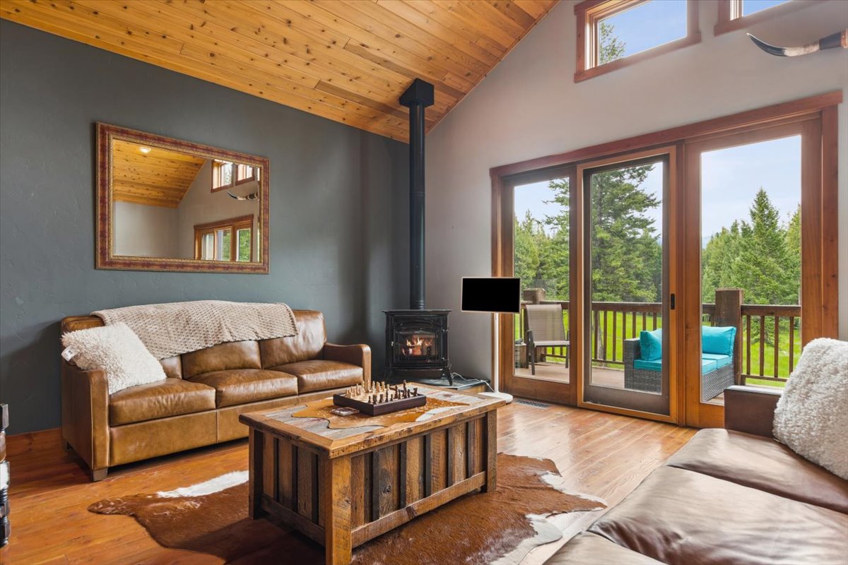 302 Aspen Glen Road Property Photo 15