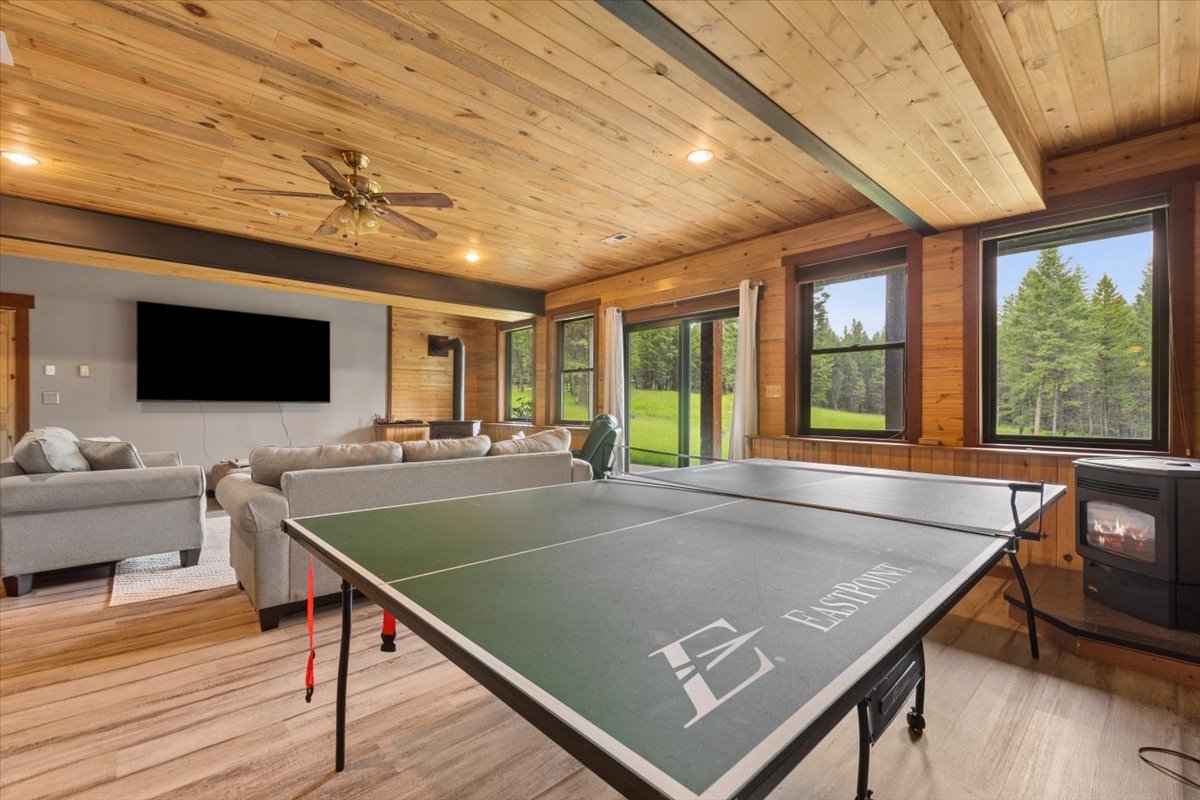 302 Aspen Glen Road Property Photo 43