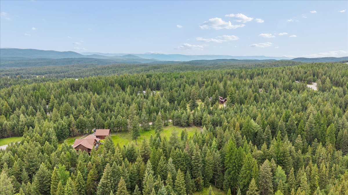 302 Aspen Glen Road Property Photo 68