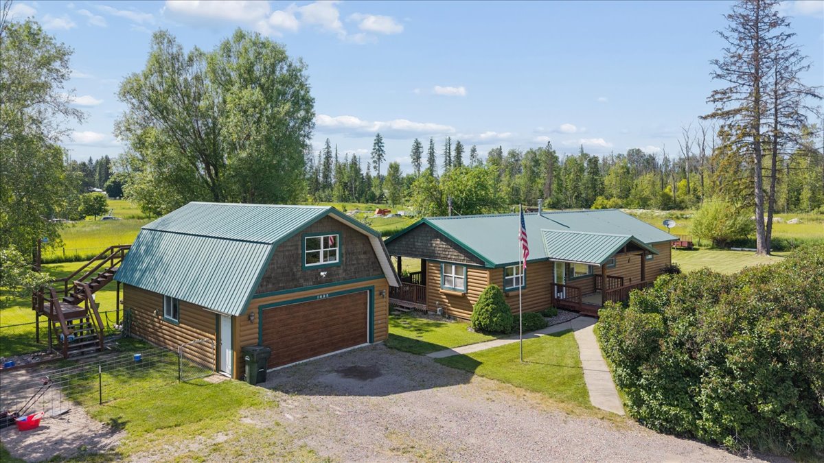 1685 Mt Highway 206 Property Photo 1