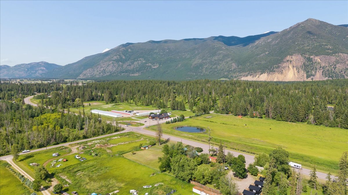 1685 Mt Highway 206 Property Photo 11