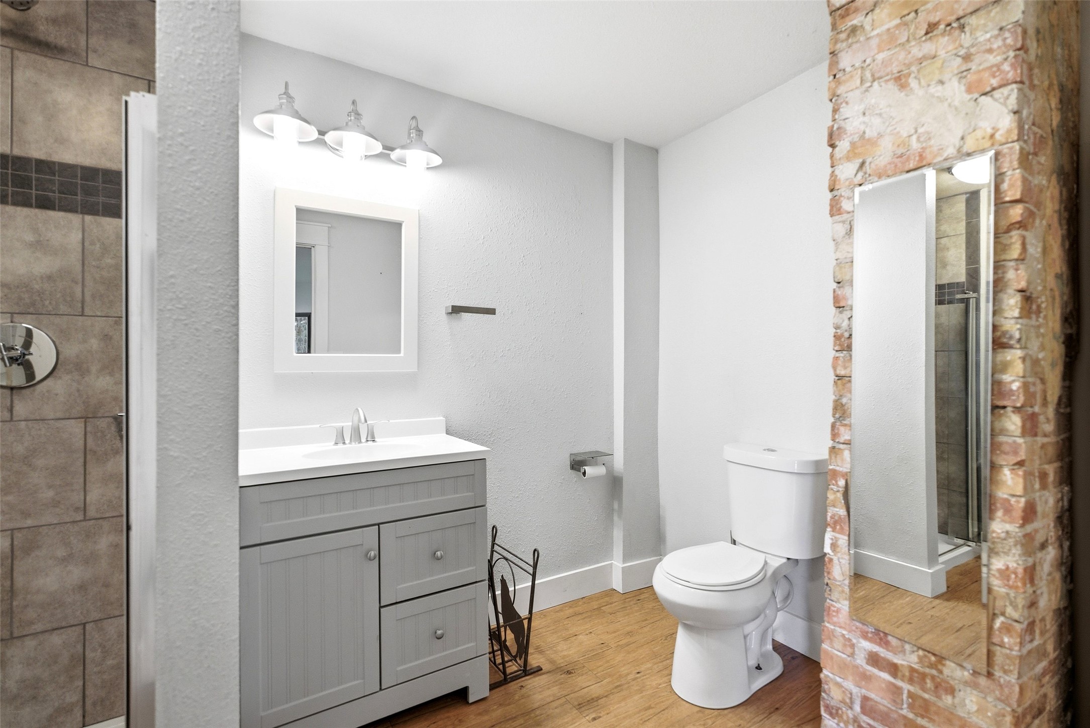 1016 Worden Avenue Property Photo 31