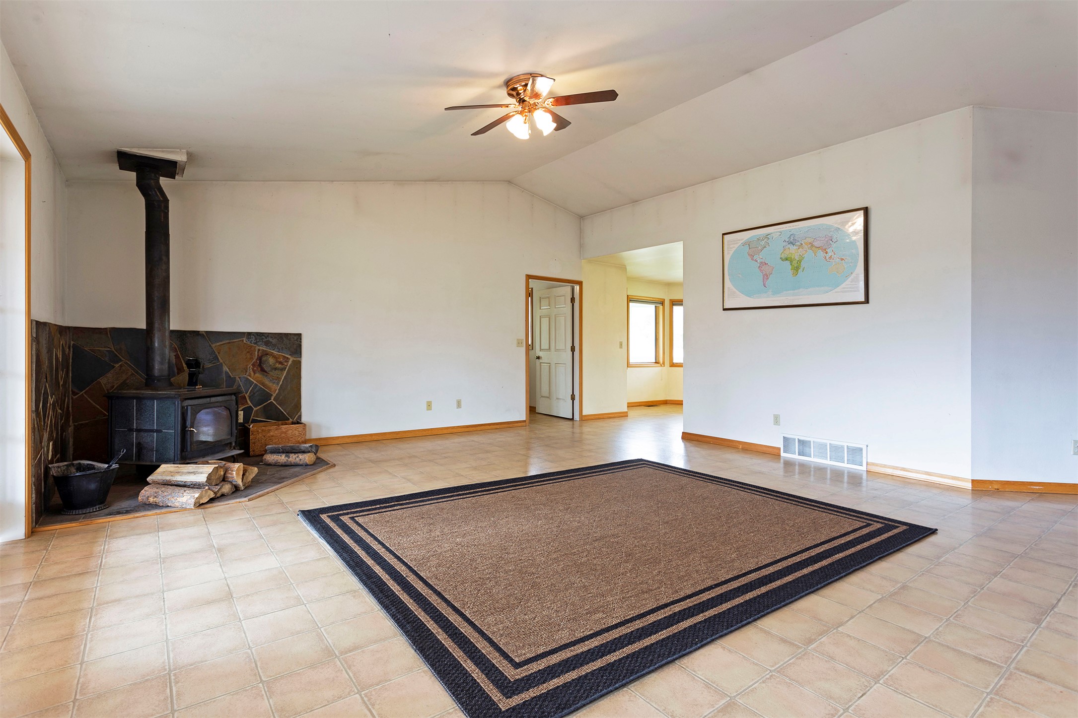 3420 Wright Way Property Photo 12