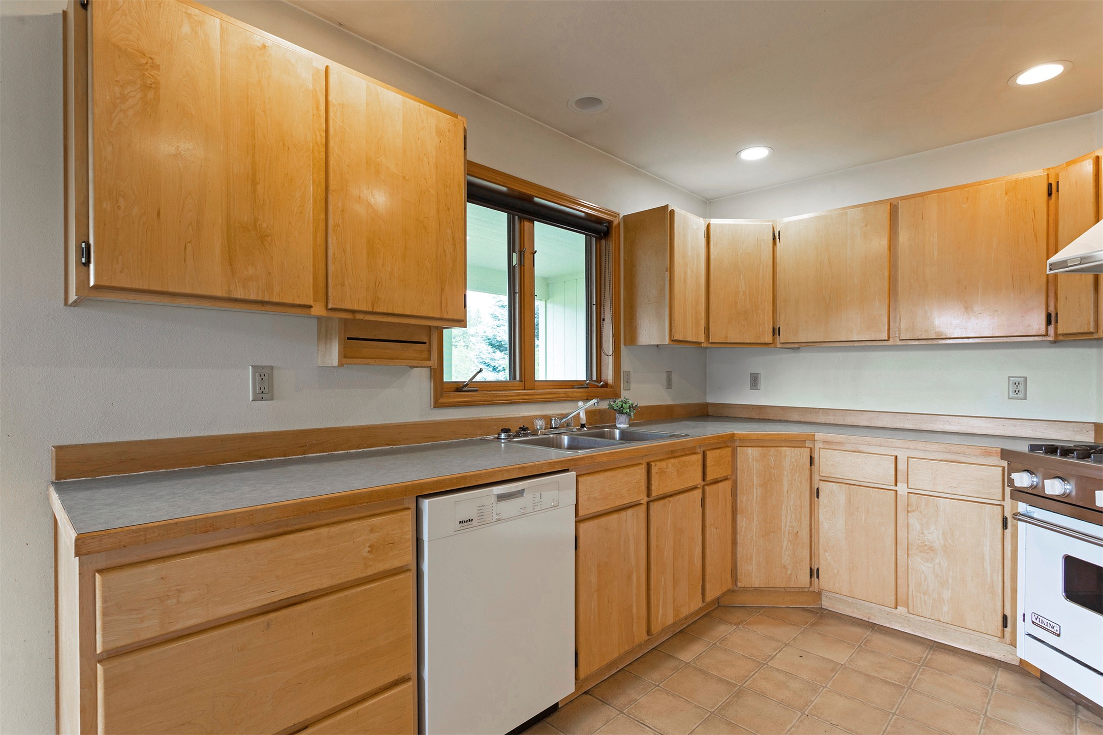 3420 Wright Way Property Photo 15
