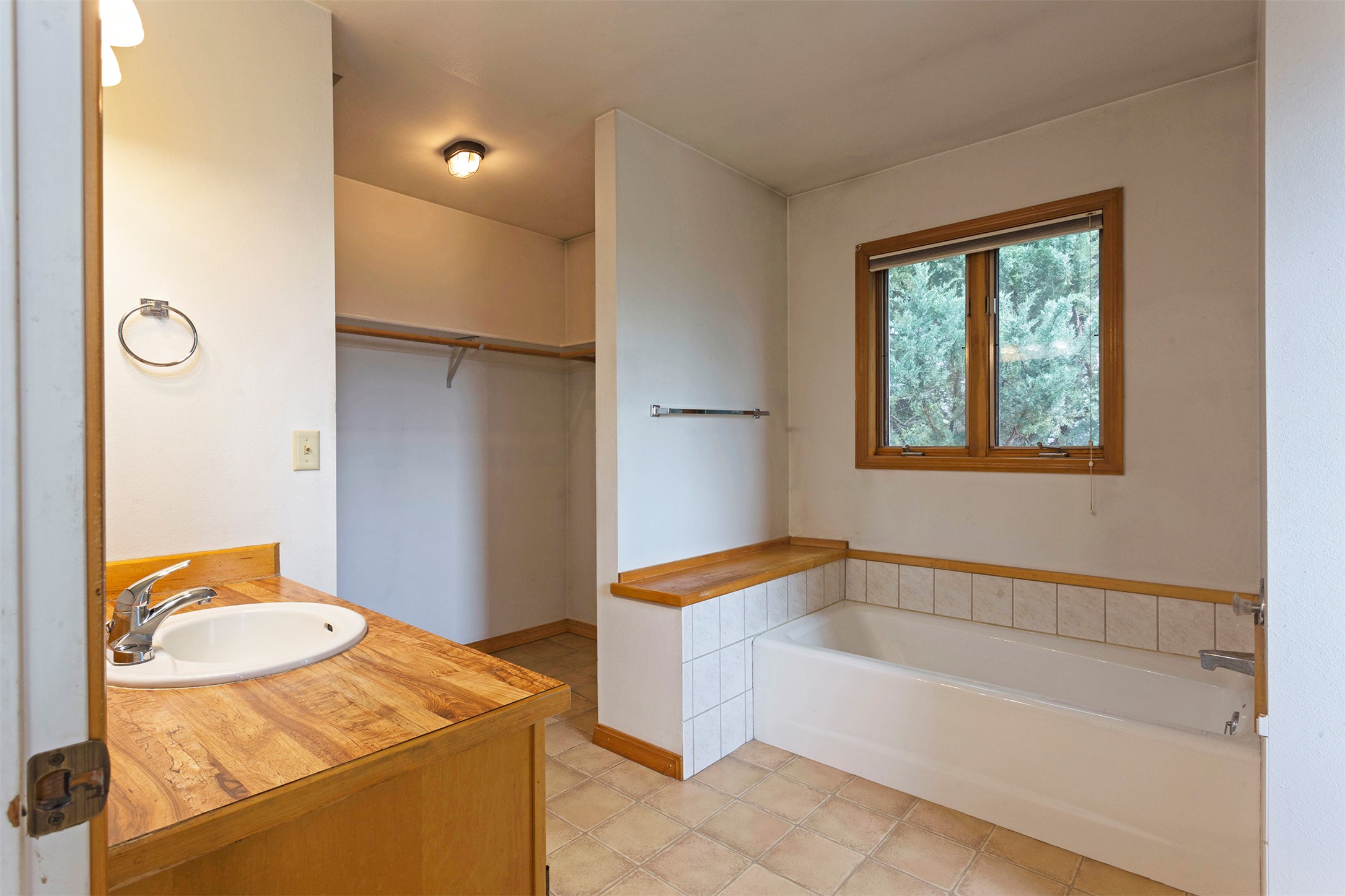 3420 Wright Way Property Photo 24