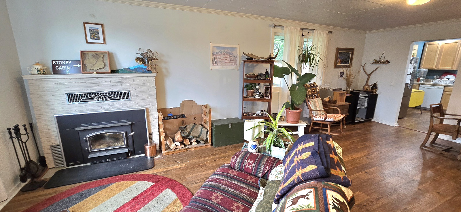 122 N Holland Street Property Photo 7