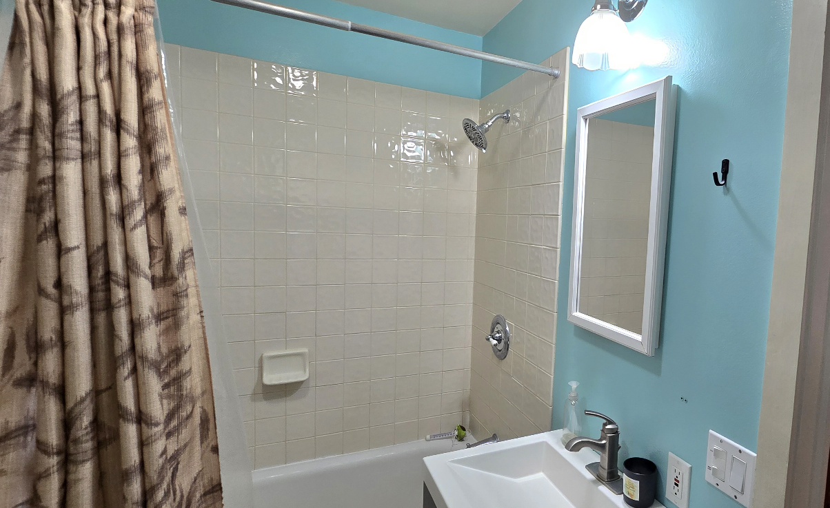 122 N Holland Street Property Photo 15