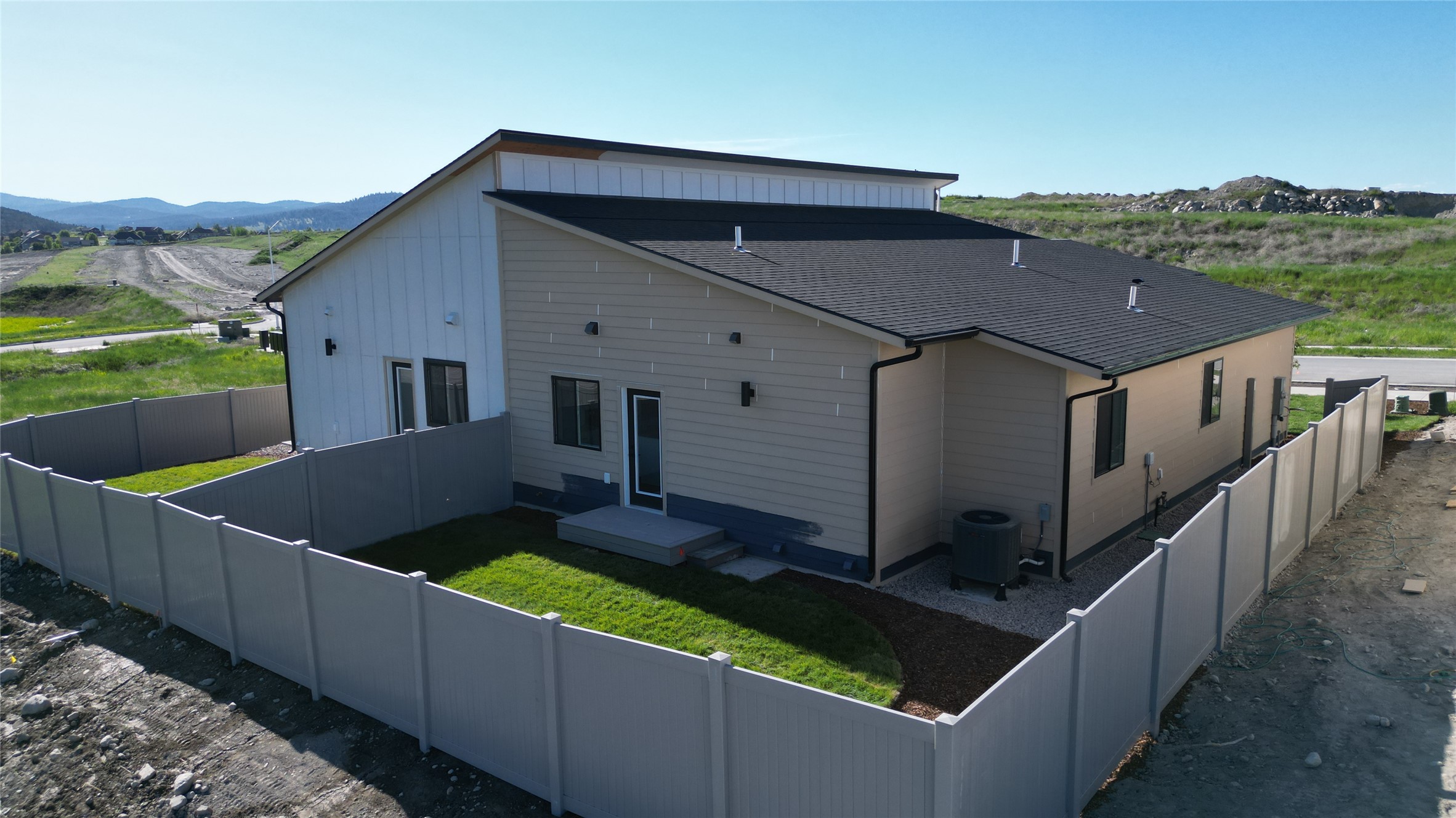 129 Peaks View Loop Property Photo 14