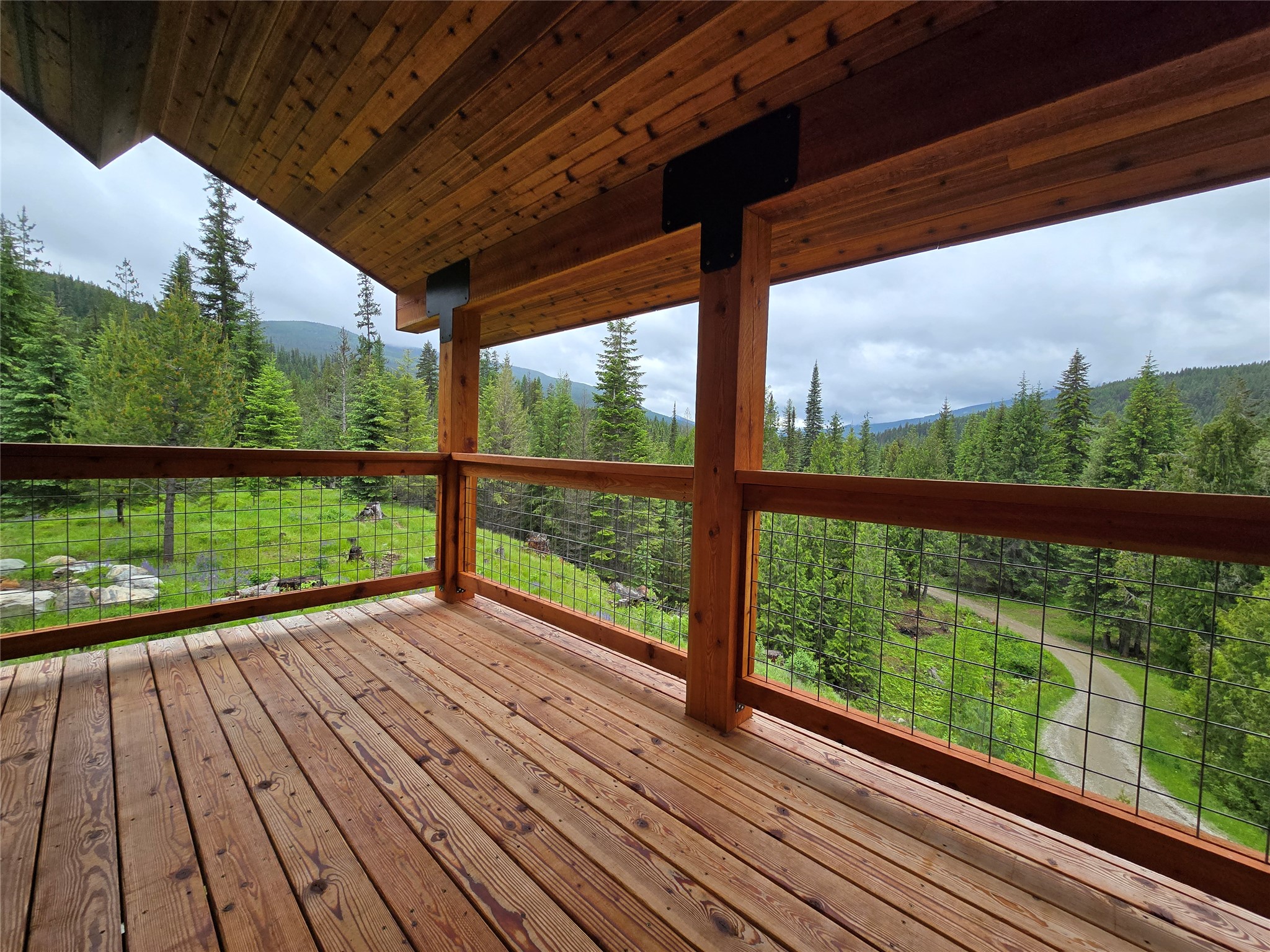 670 Gus Creek Road Property Photo 3