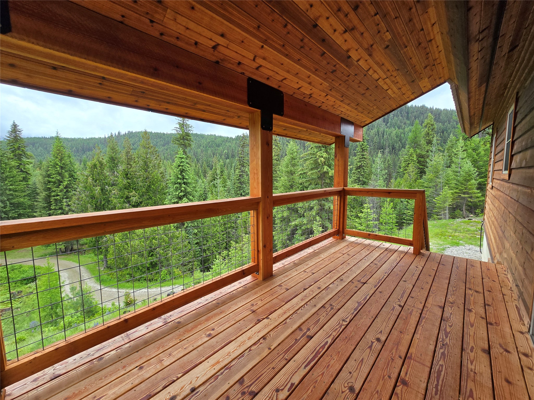 670 Gus Creek Road Property Photo 4