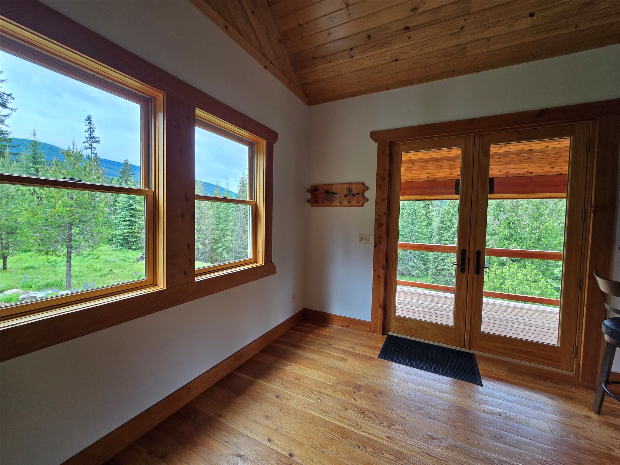 670 Gus Creek Road Property Photo 9