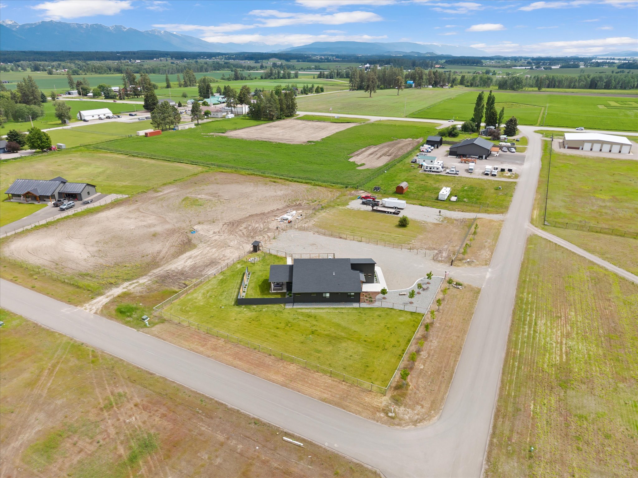 83 Creston Trail Property Photo 42