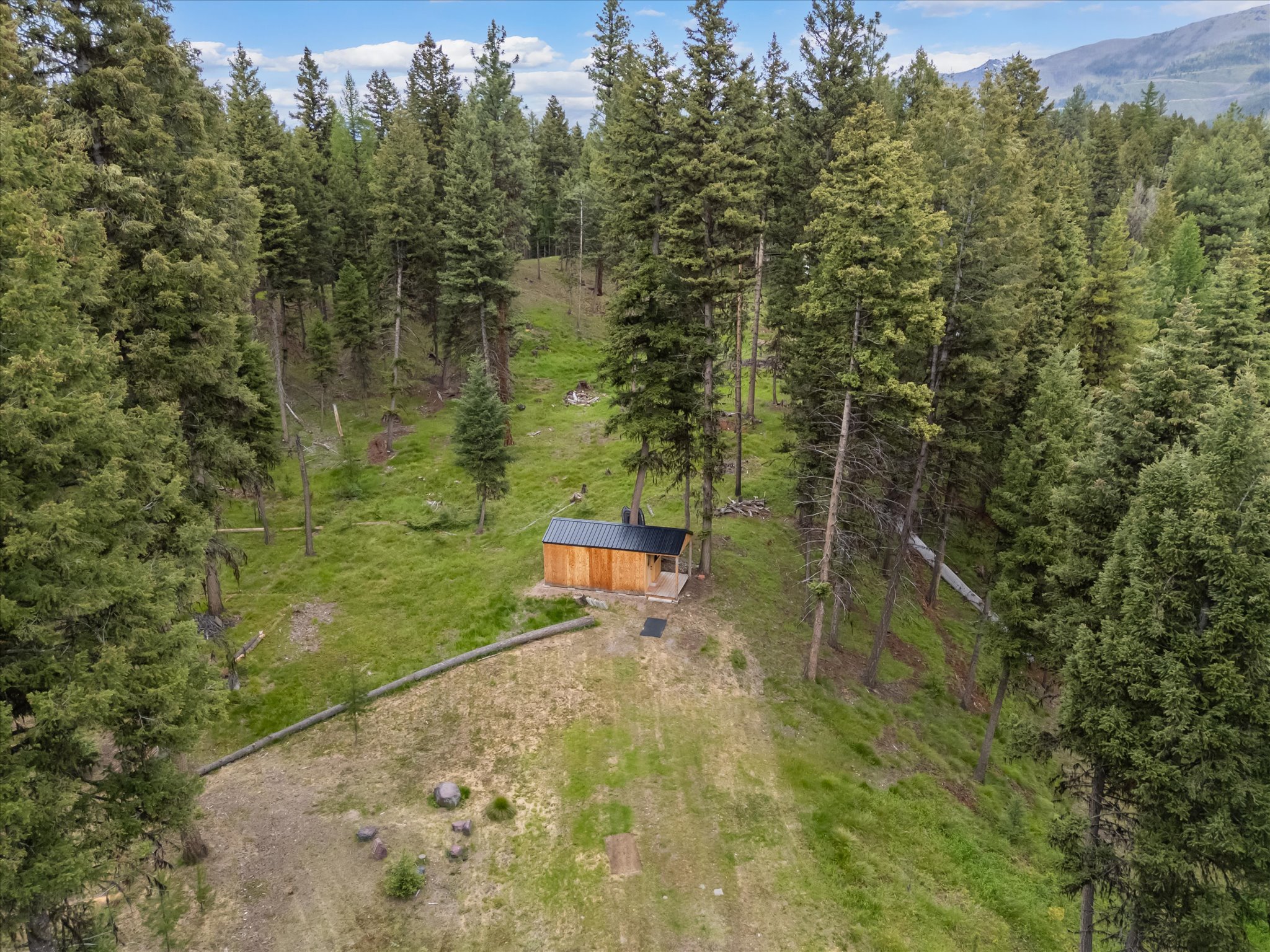 780 Evergreen Drive Property Photo 2