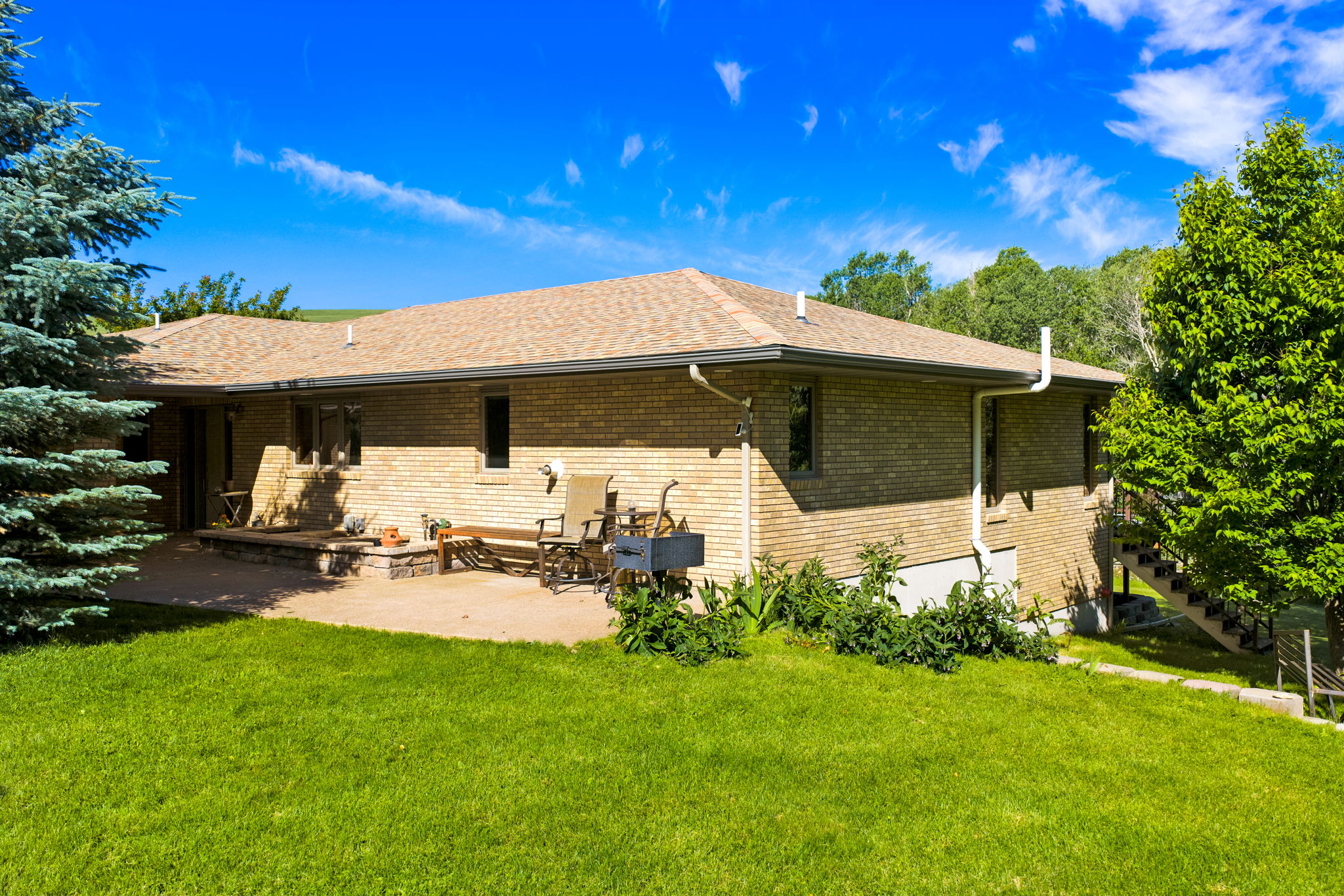 120 Armington Road Property Photo 11