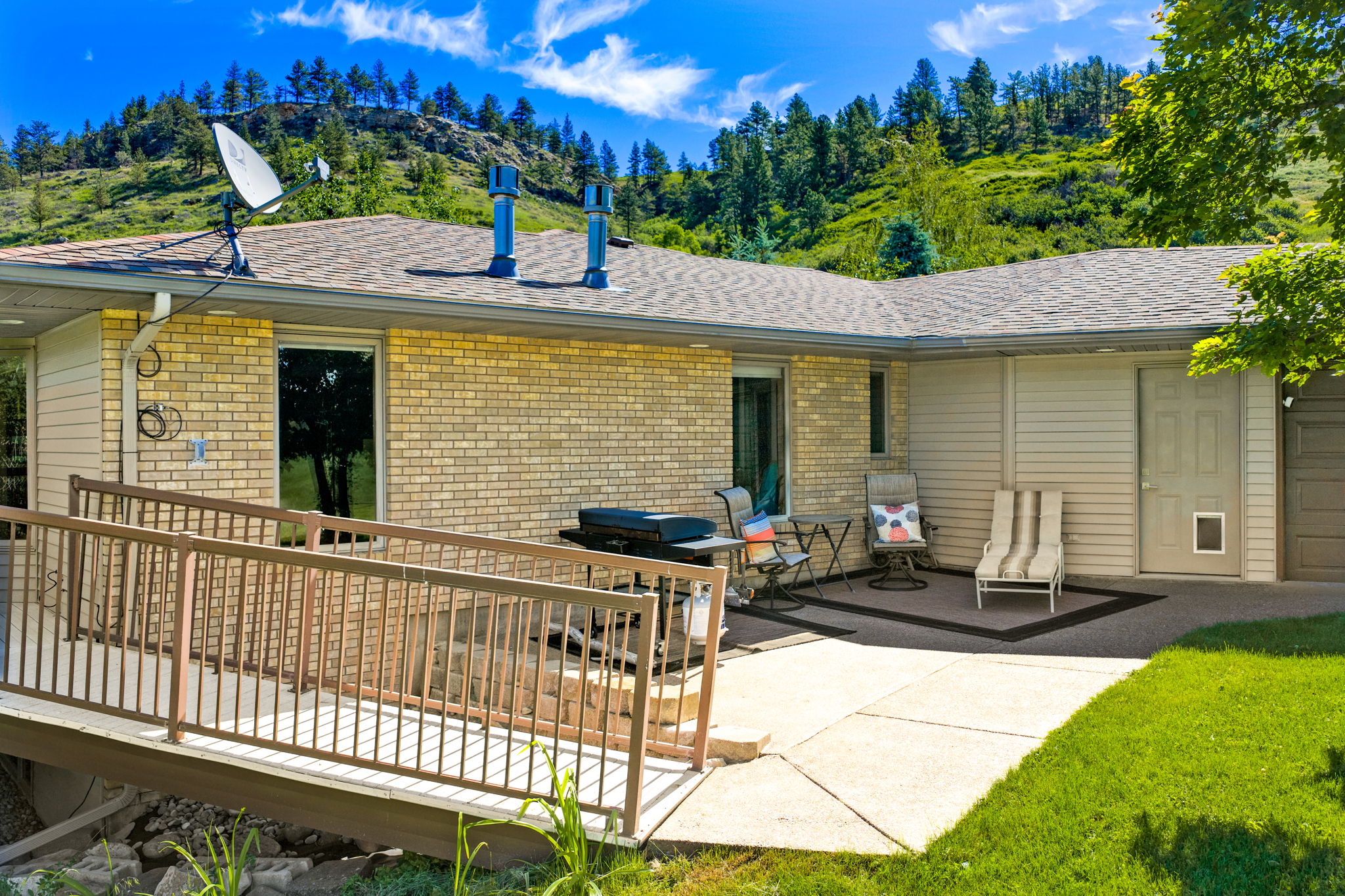 120 Armington Road Property Photo 15