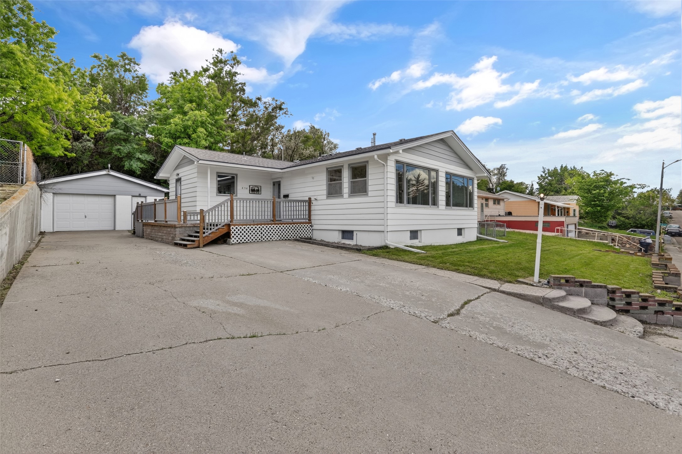 836 7th Street Property Photo 1