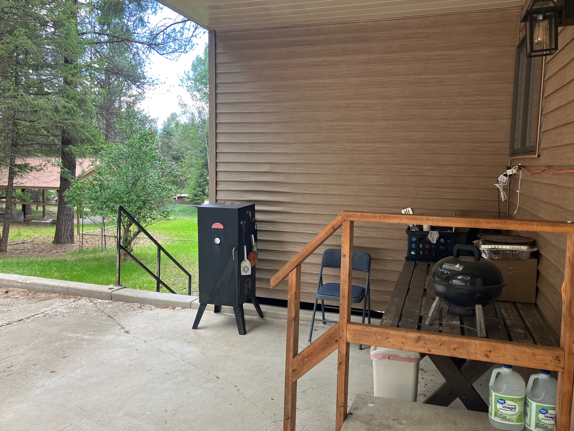 250 Sunnyside Drive Property Photo 6