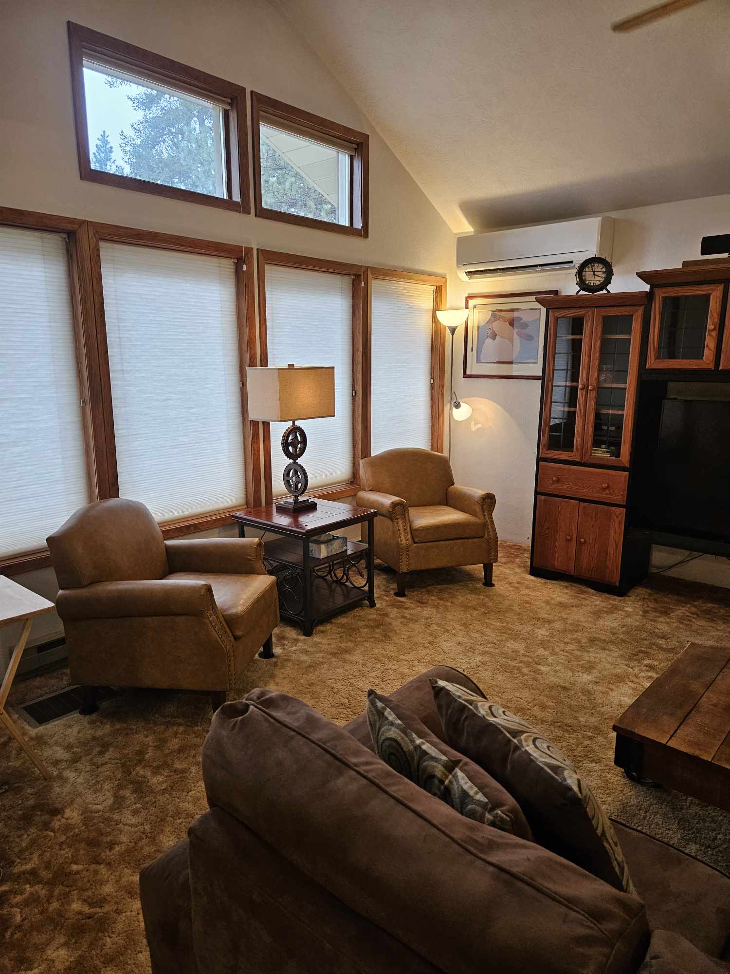 250 Sunnyside Drive Property Photo 7