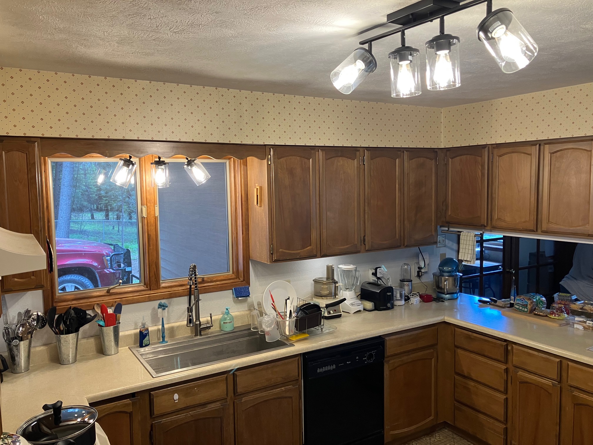 250 Sunnyside Drive Property Photo 13