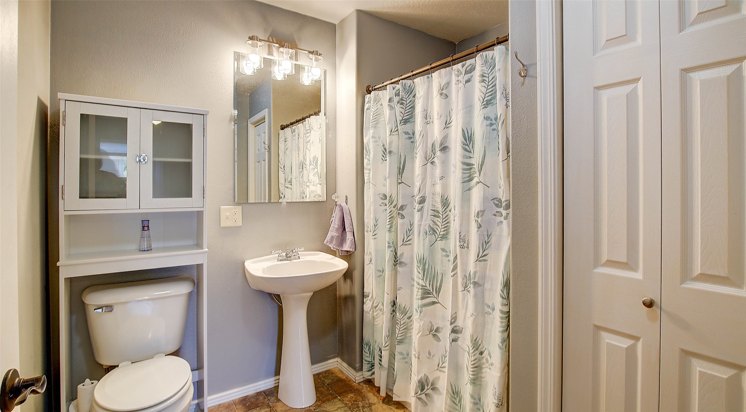 6105 Rains Place Property Photo 10