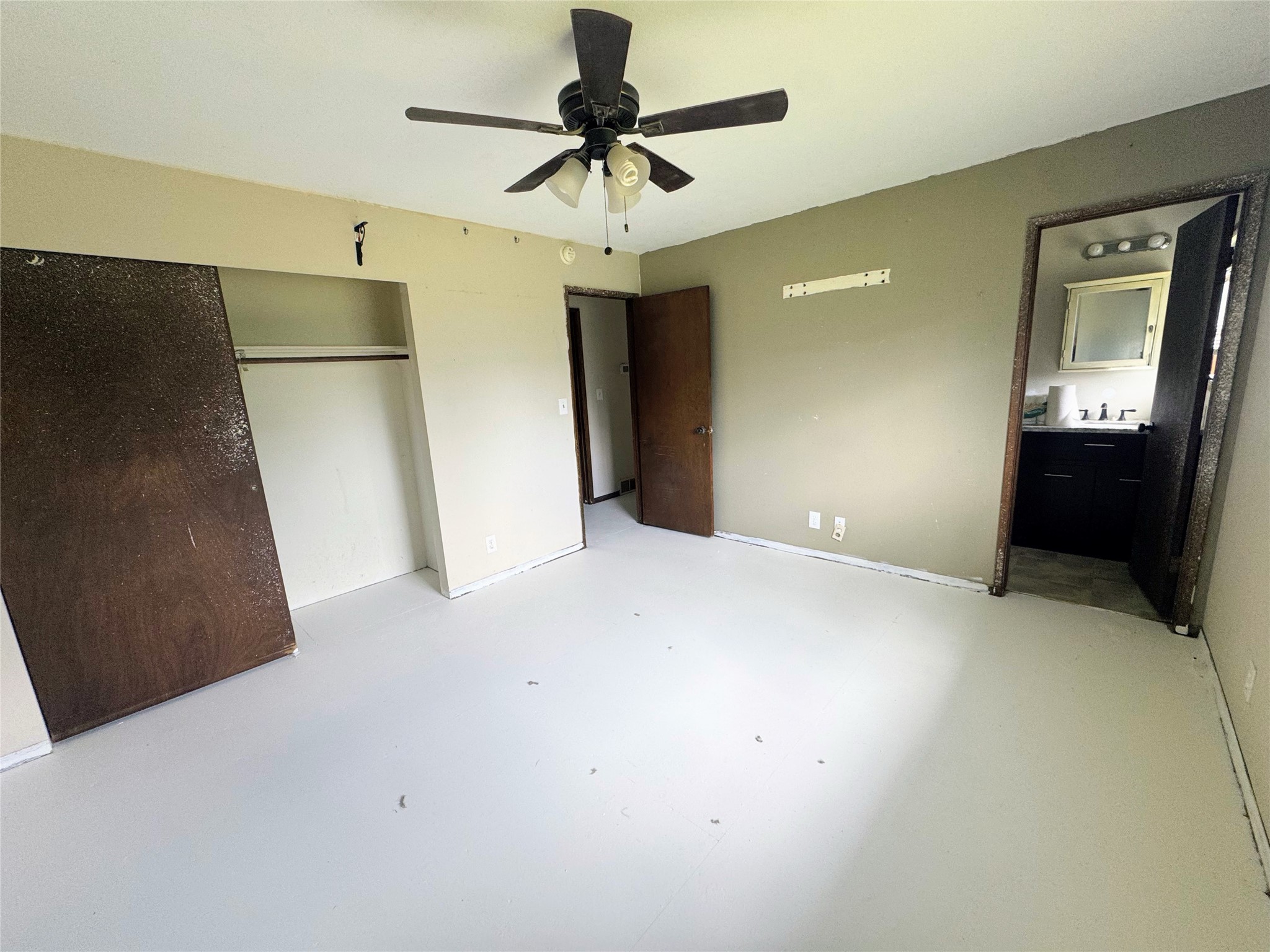 1813 Stag Lane Property Photo 9
