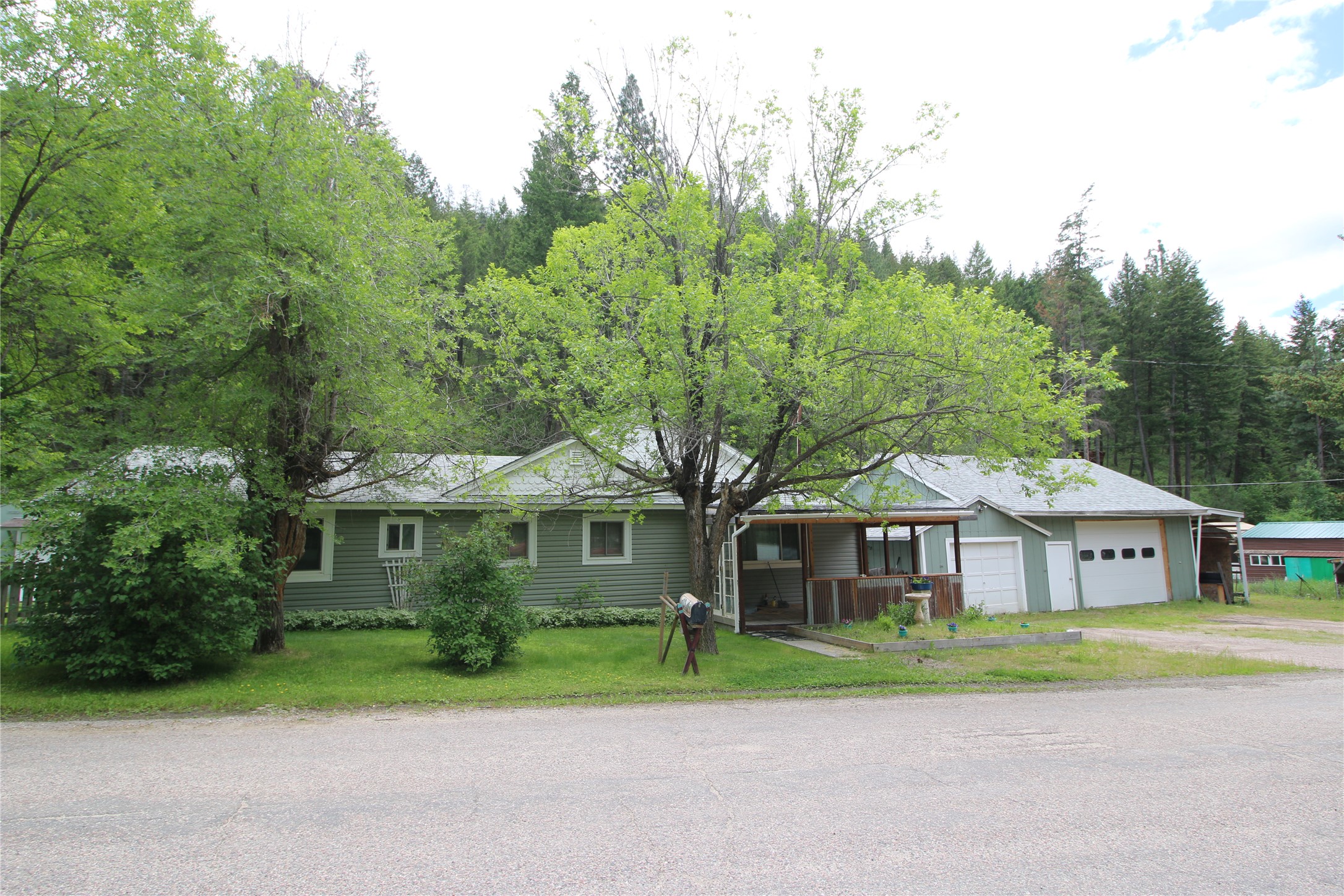 6350 Pine Cone Drive Property Photo 1