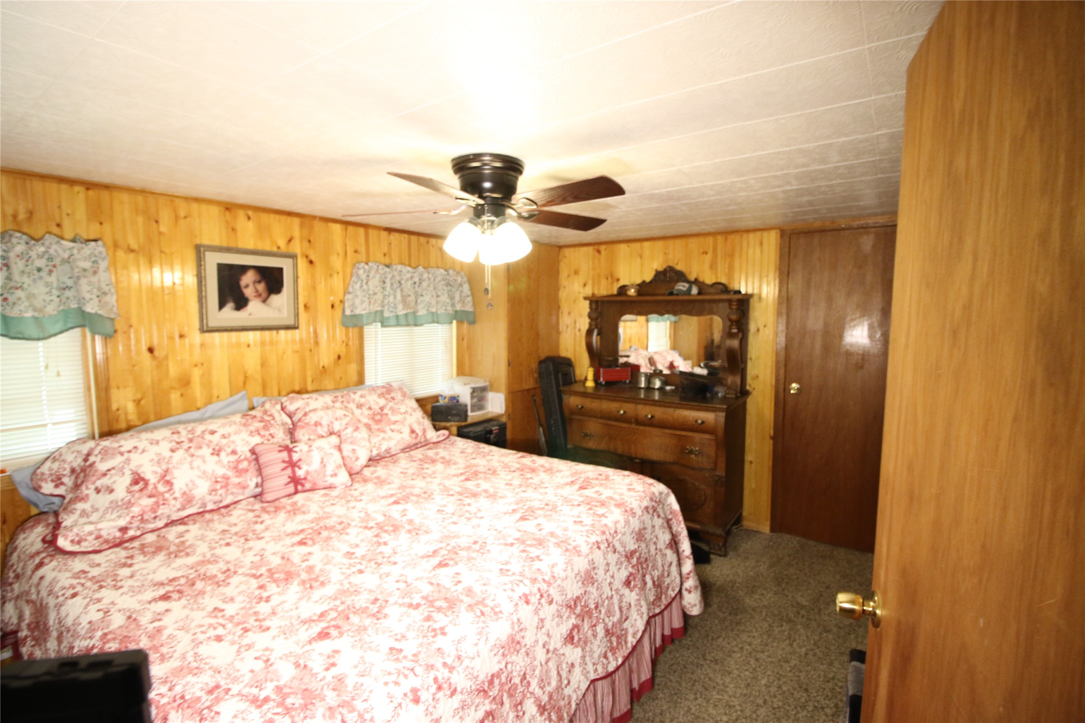 6350 Pine Cone Drive Property Photo 16