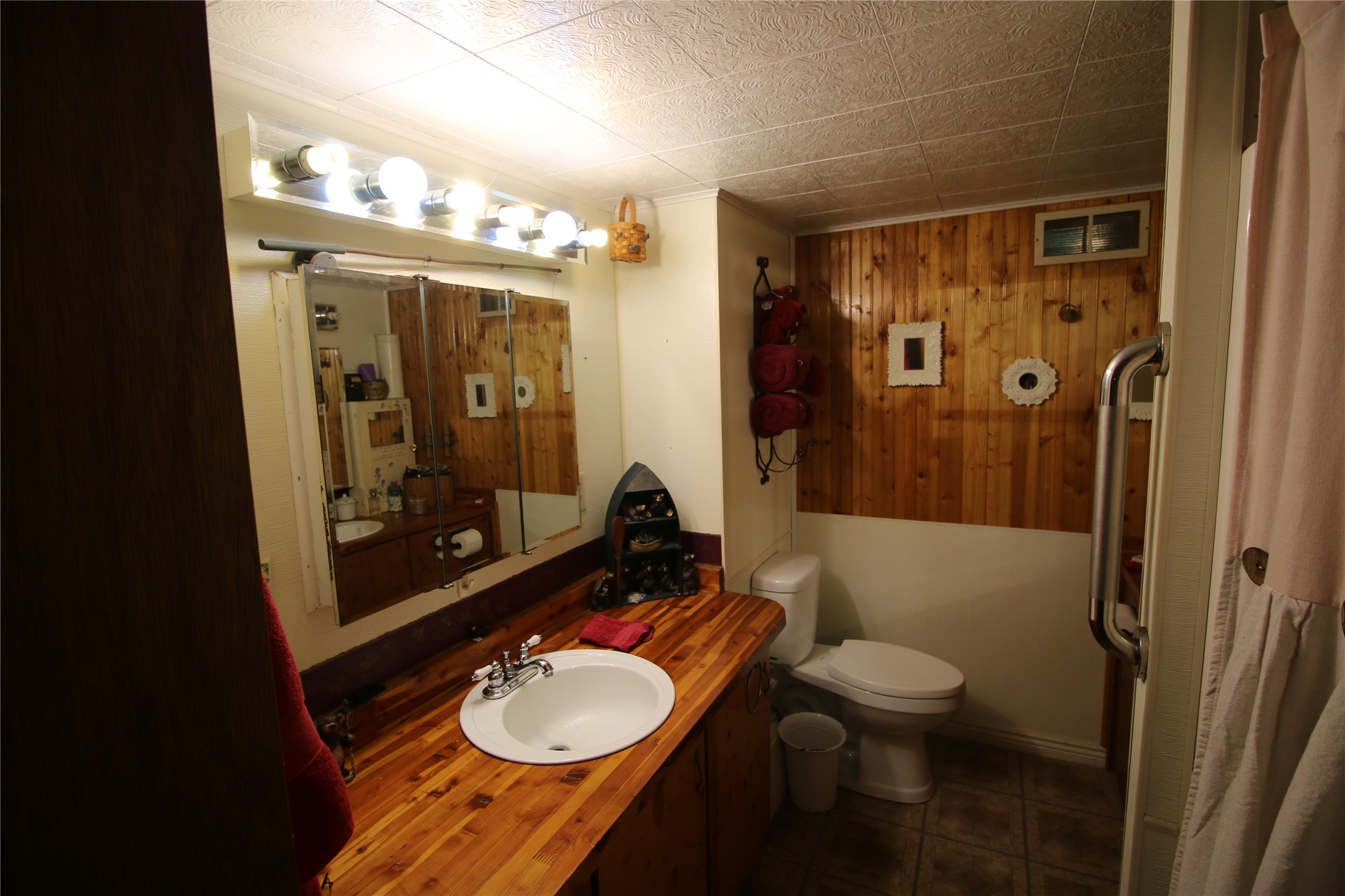 6350 Pine Cone Drive Property Photo 18