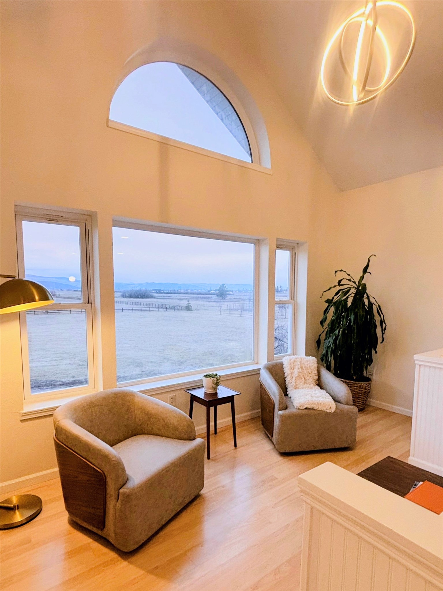 33 Staggerwing Landing Property Photo 8