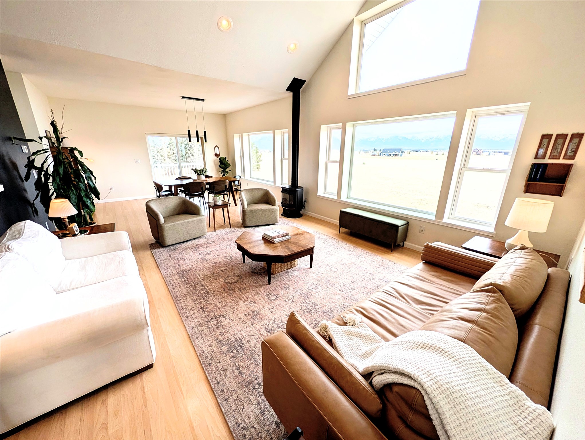 33 Staggerwing Landing Property Photo 19