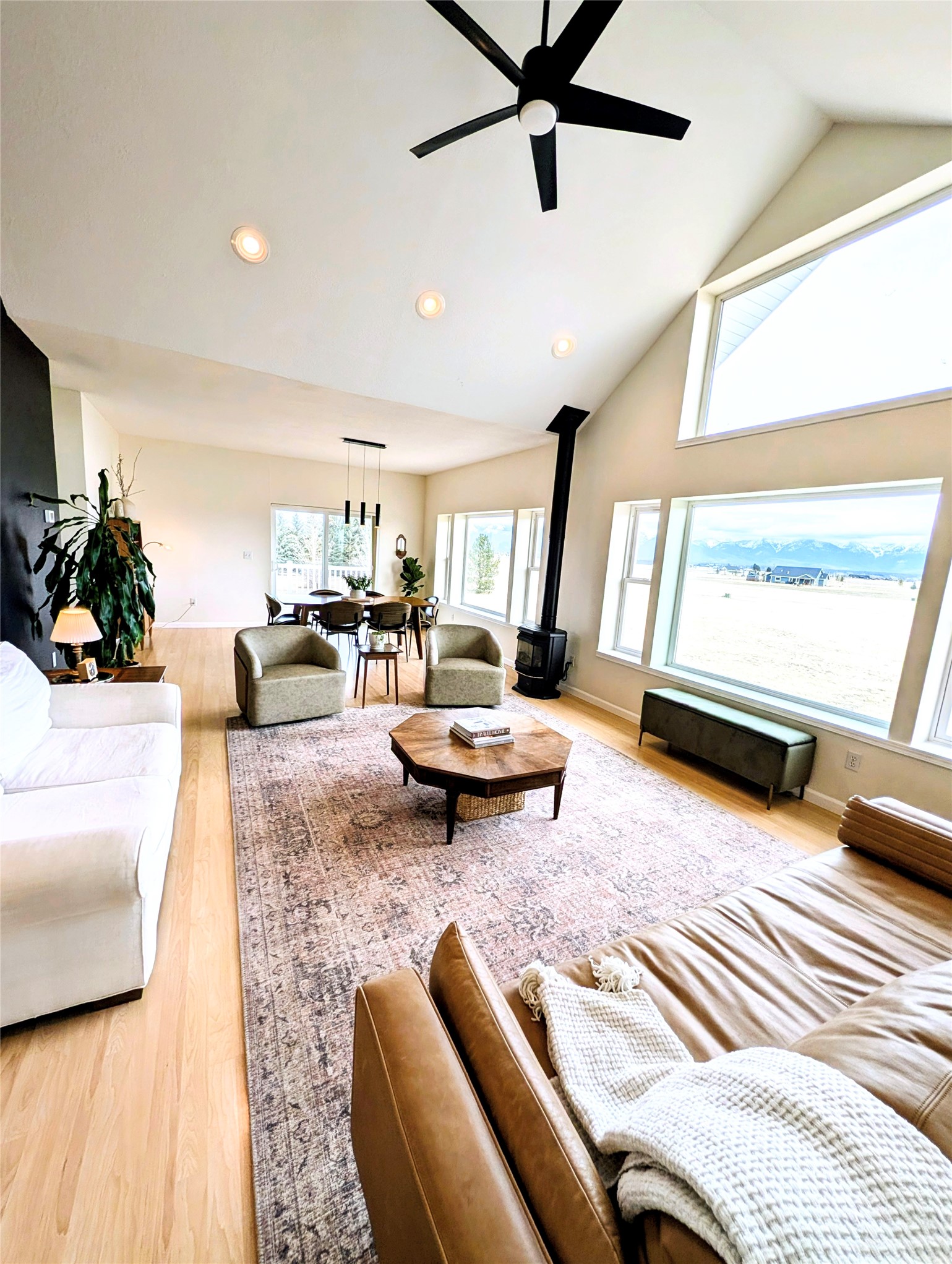 33 Staggerwing Landing Property Photo 20