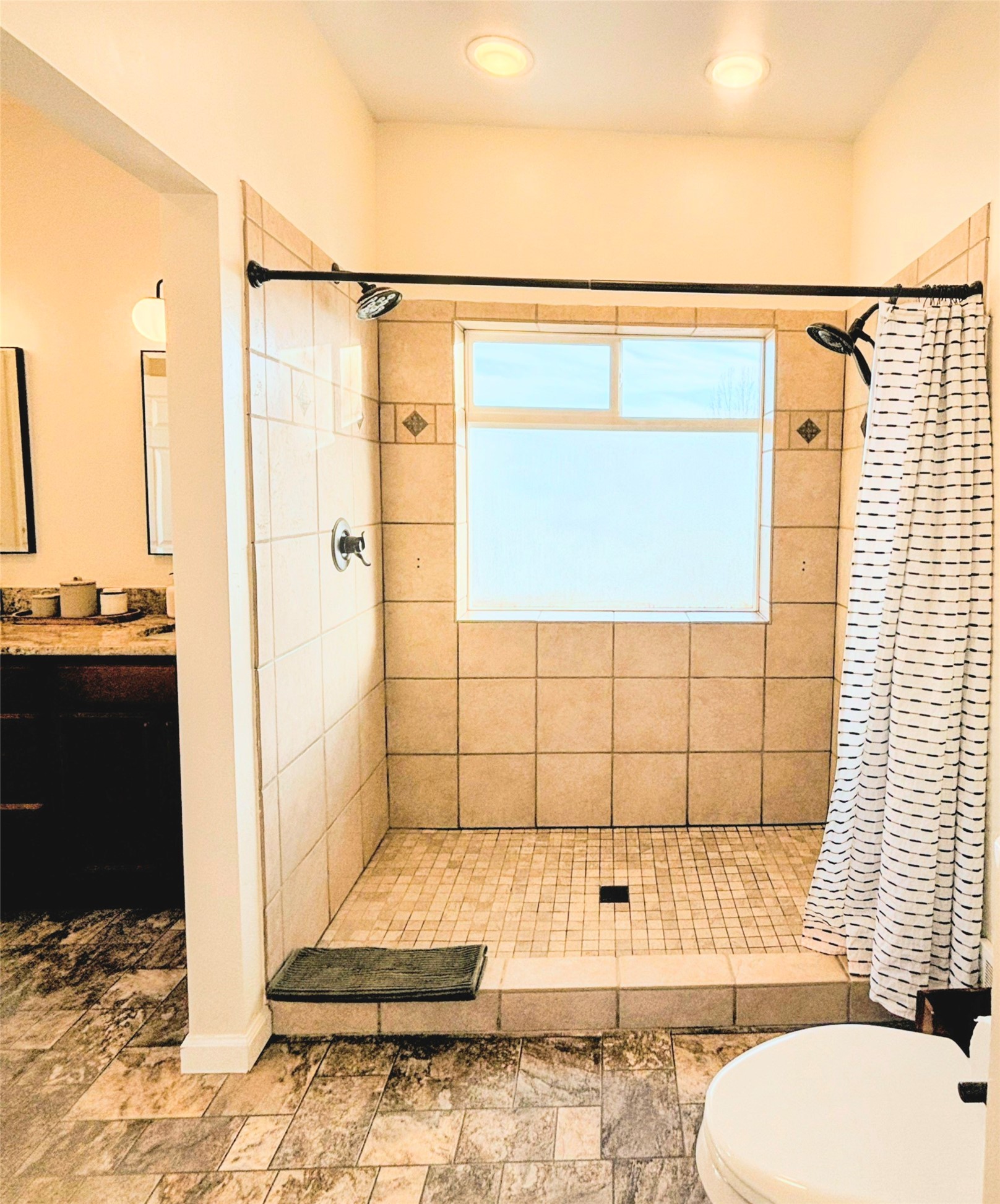 33 Staggerwing Landing Property Photo 27