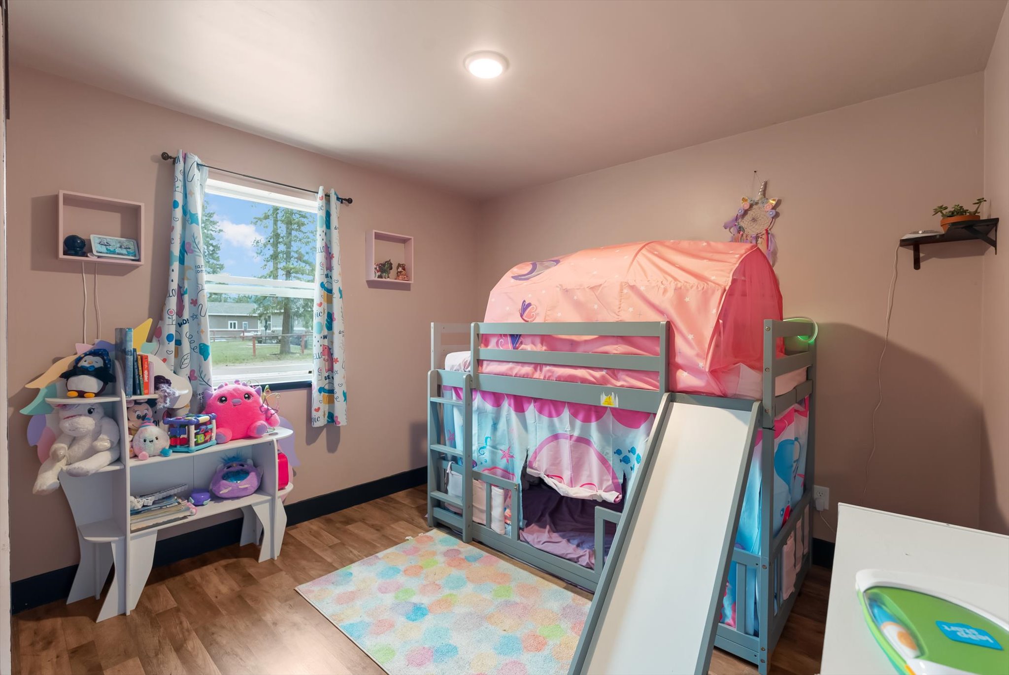 305 Alces Court Property Photo 13