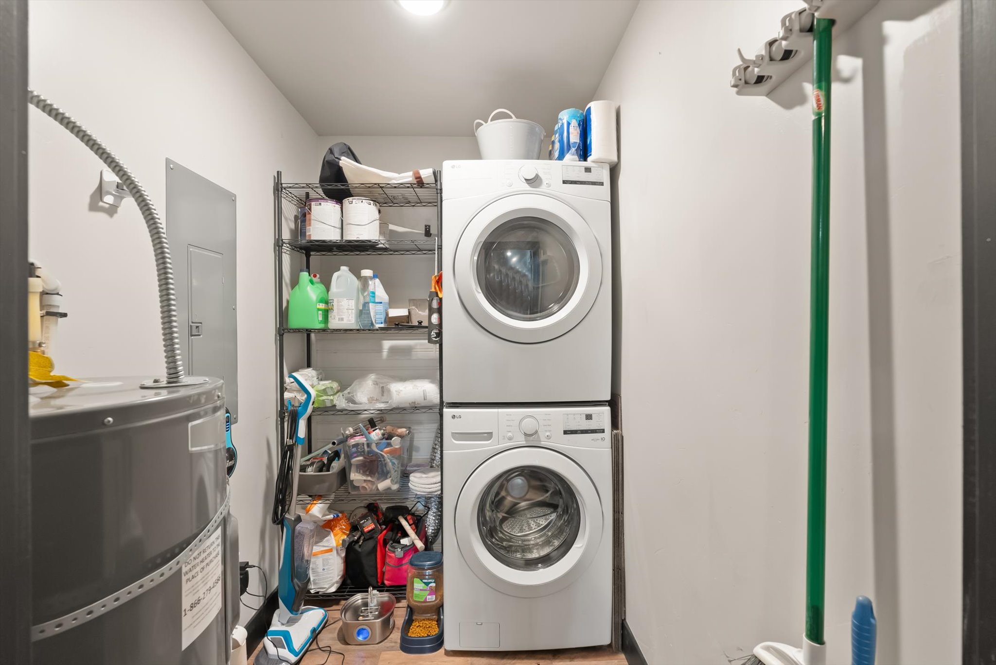 305 Alces Court Property Photo 14