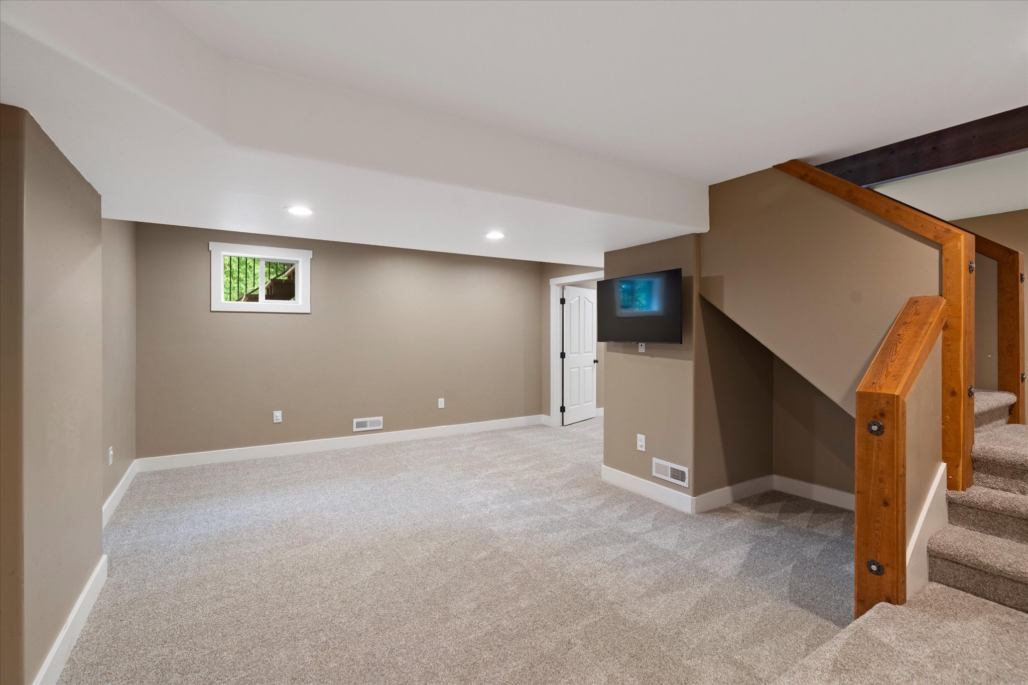 5070 Whitefish Stage Road Property Photo 32