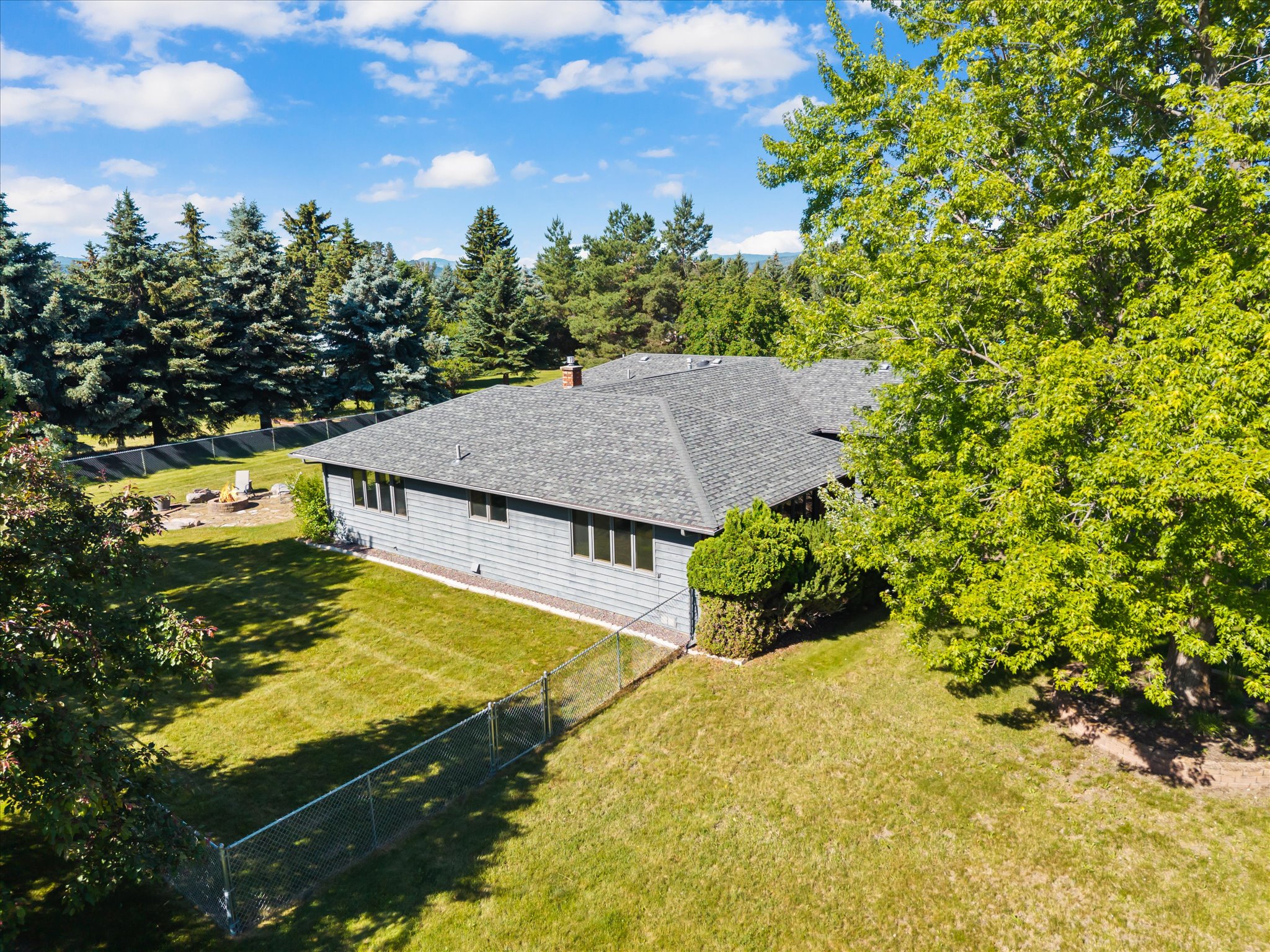 636 Country Way N Property Photo 30