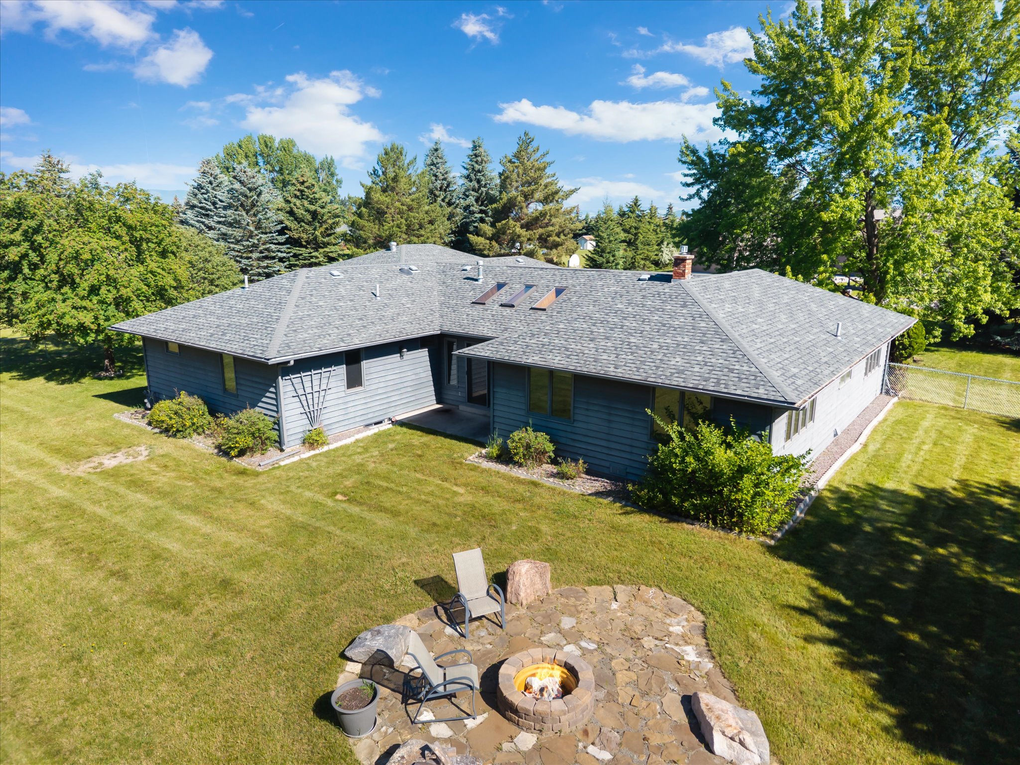 636 Country Way N Property Photo 31