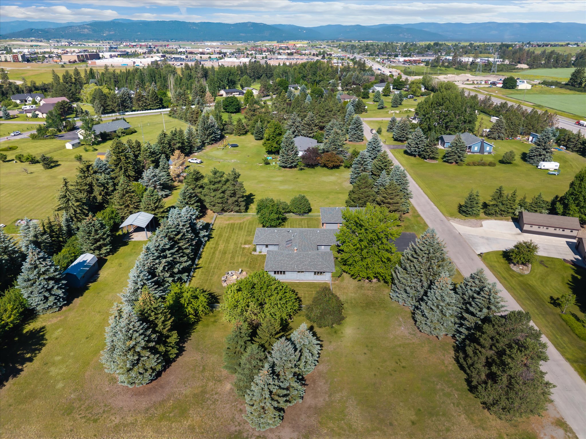 636 Country Way N Property Photo 36