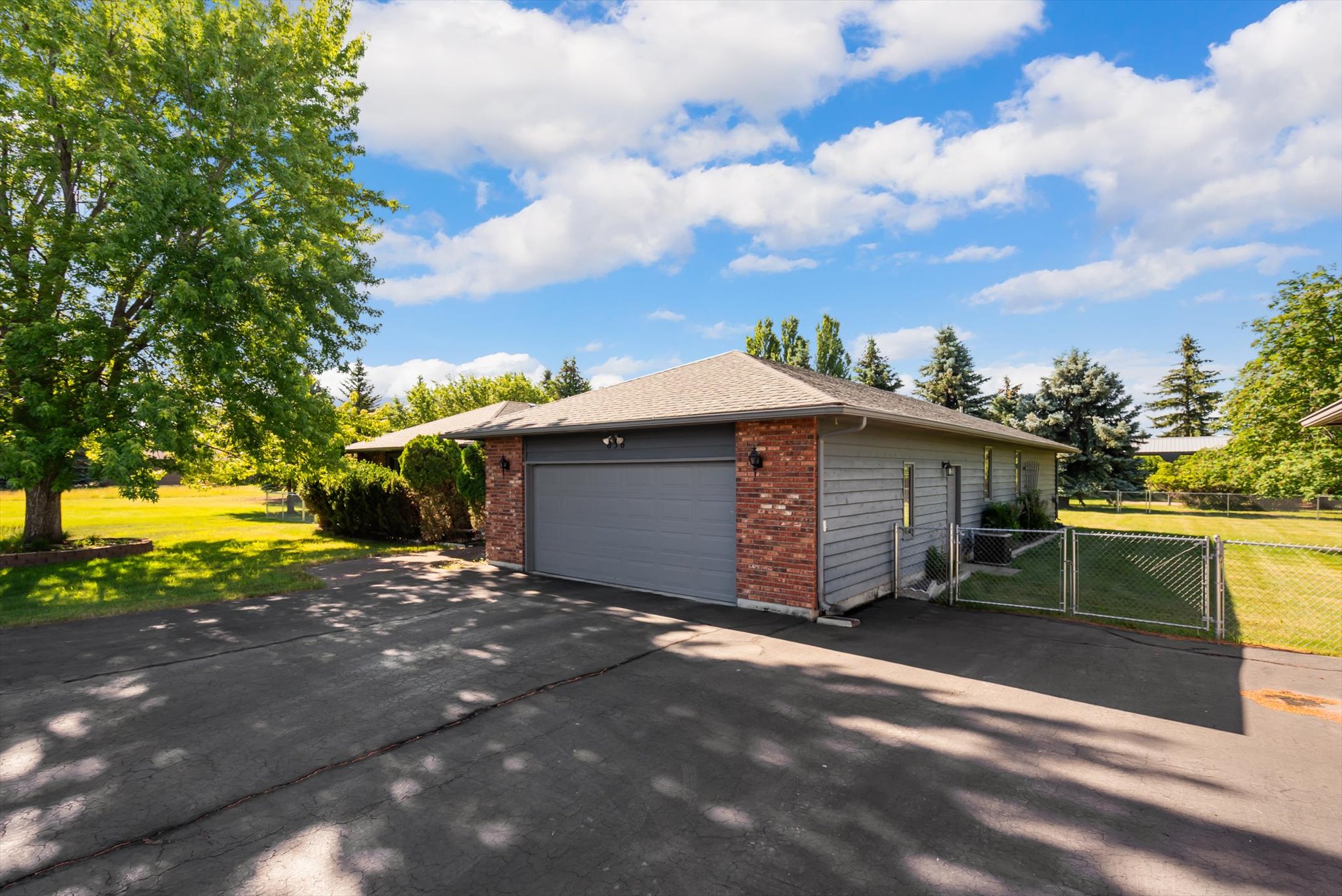 636 Country Way N Property Photo 42