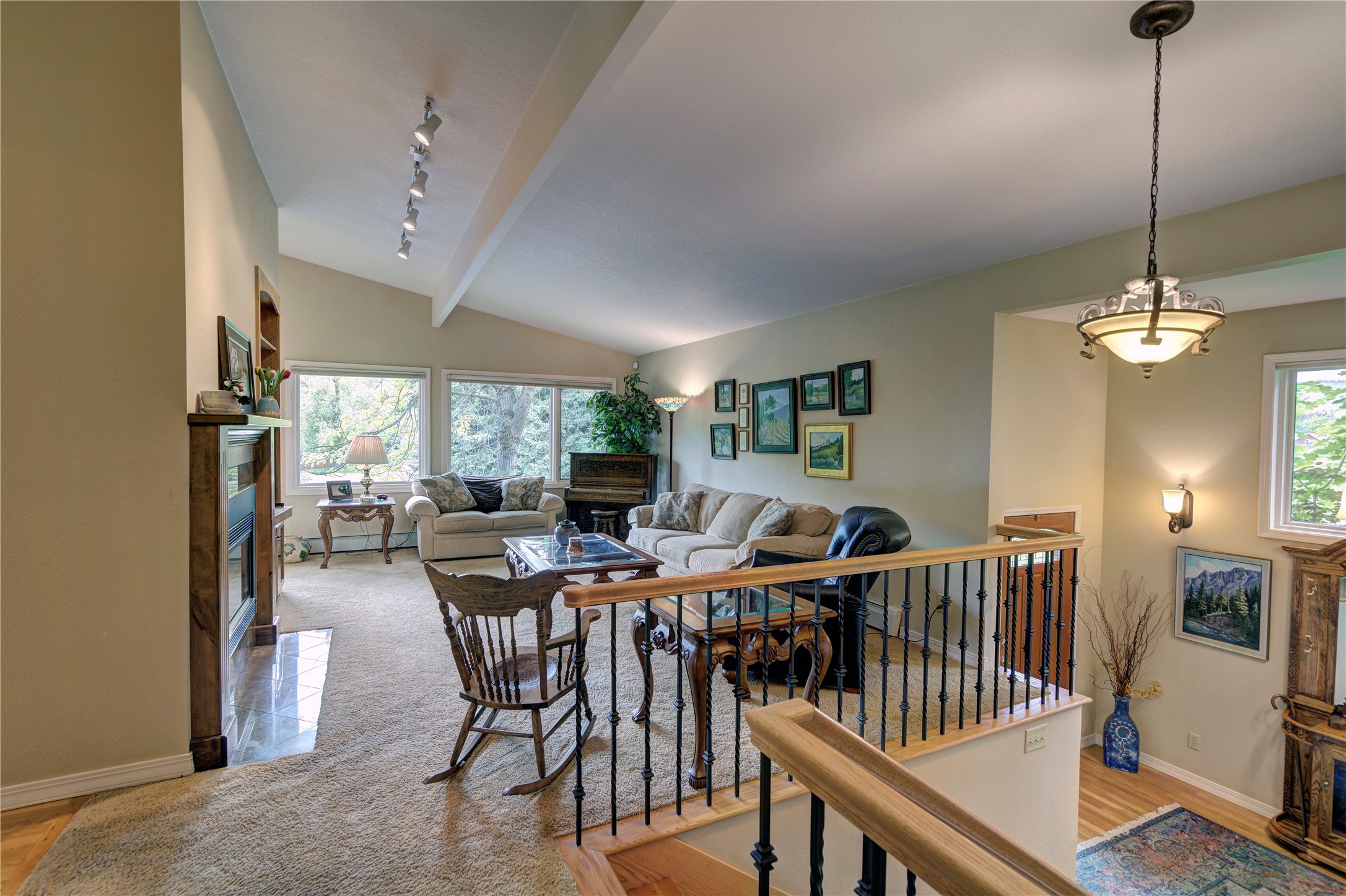 2100 Buttrey Lane Property Photo 6