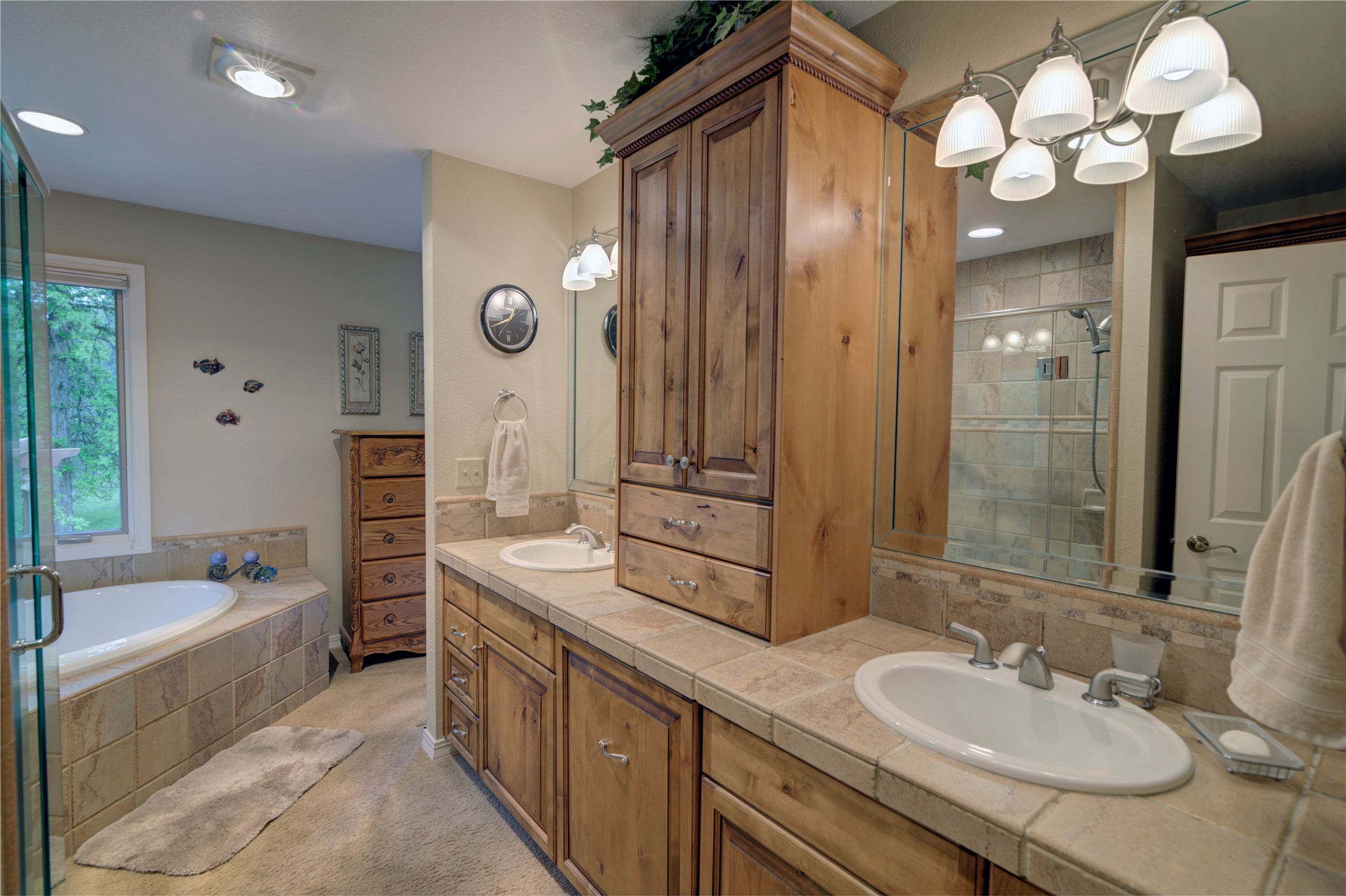 2100 Buttrey Lane Property Photo 12
