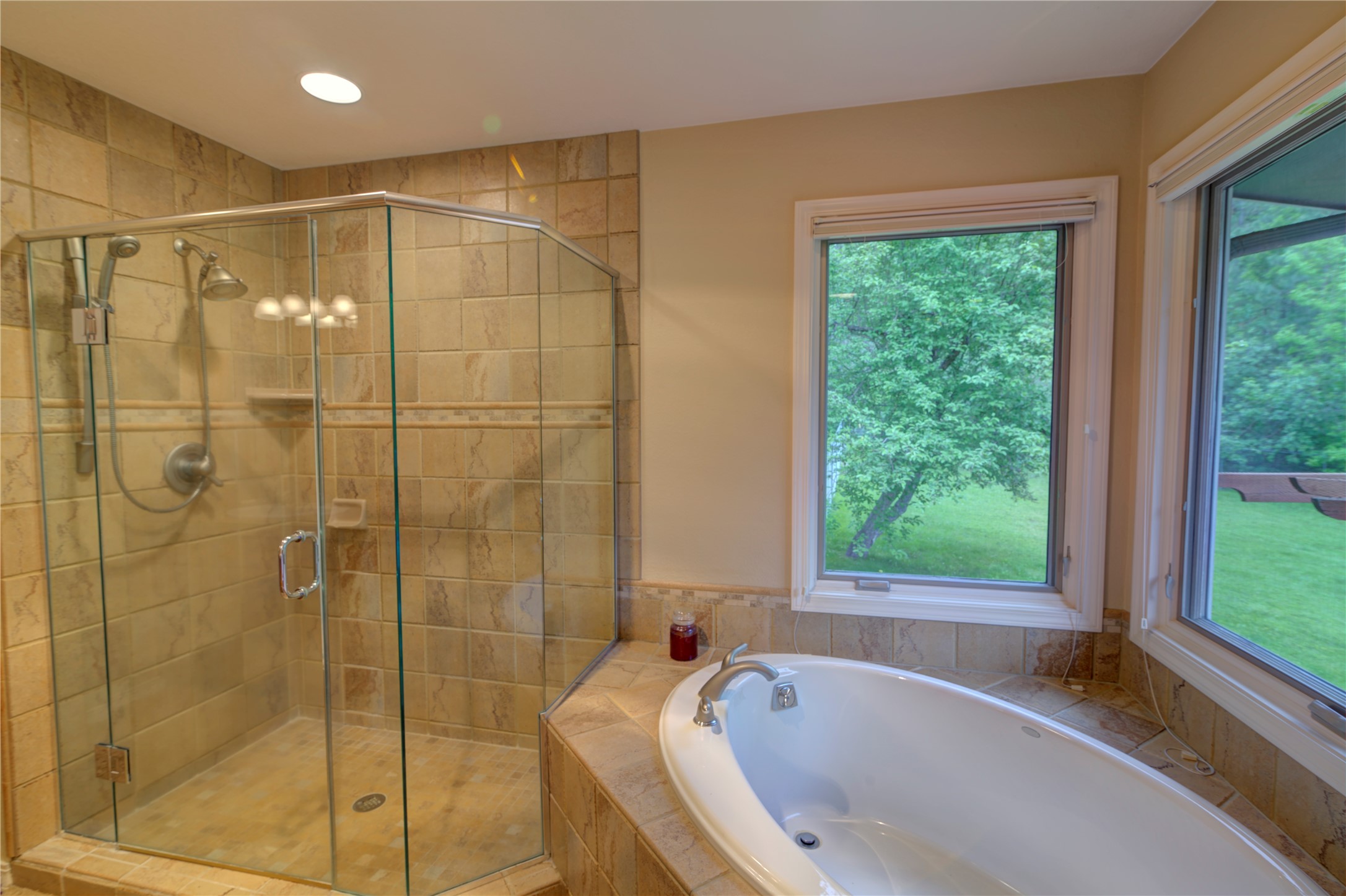 2100 Buttrey Lane Property Photo 13